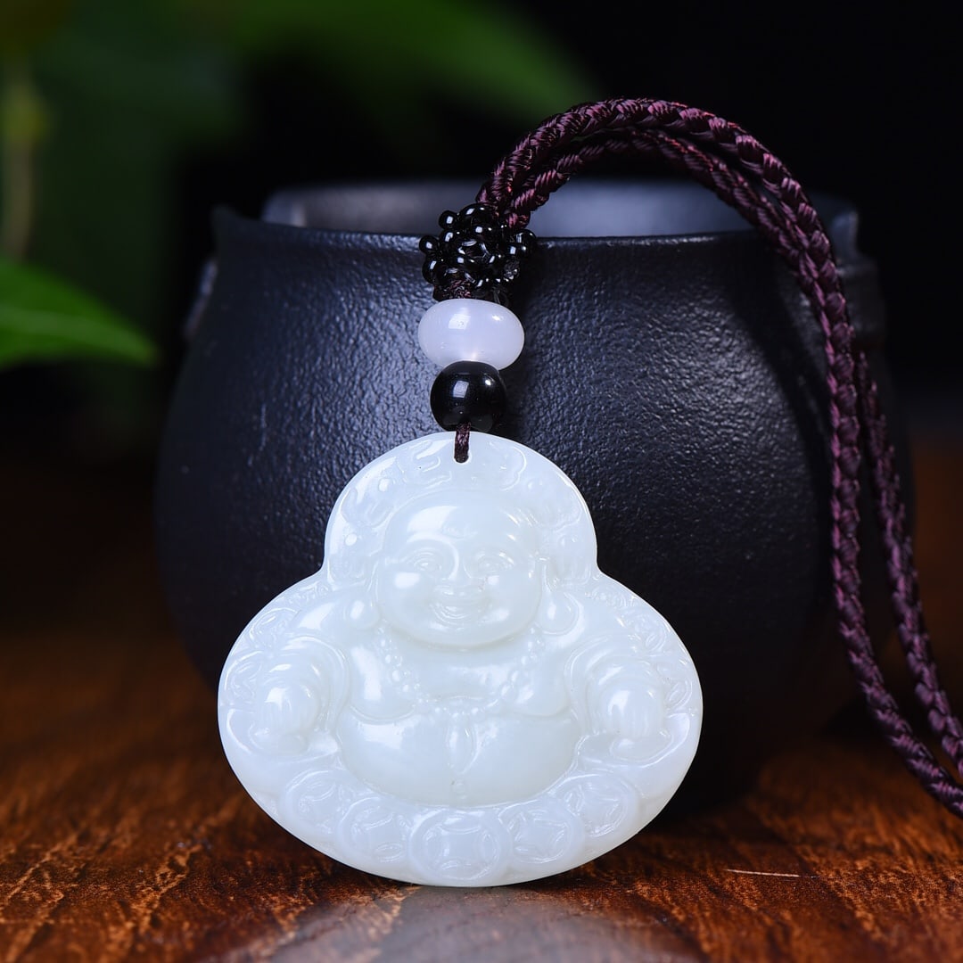 An Exquisite White Jade Maitreya Buddha Pendant: An Exquisite White Jade Maitreya Buddha Pendant,Size:1.4inx1.5in (寓意)吉祥 平平安安 白玉弥勒佛像挂件