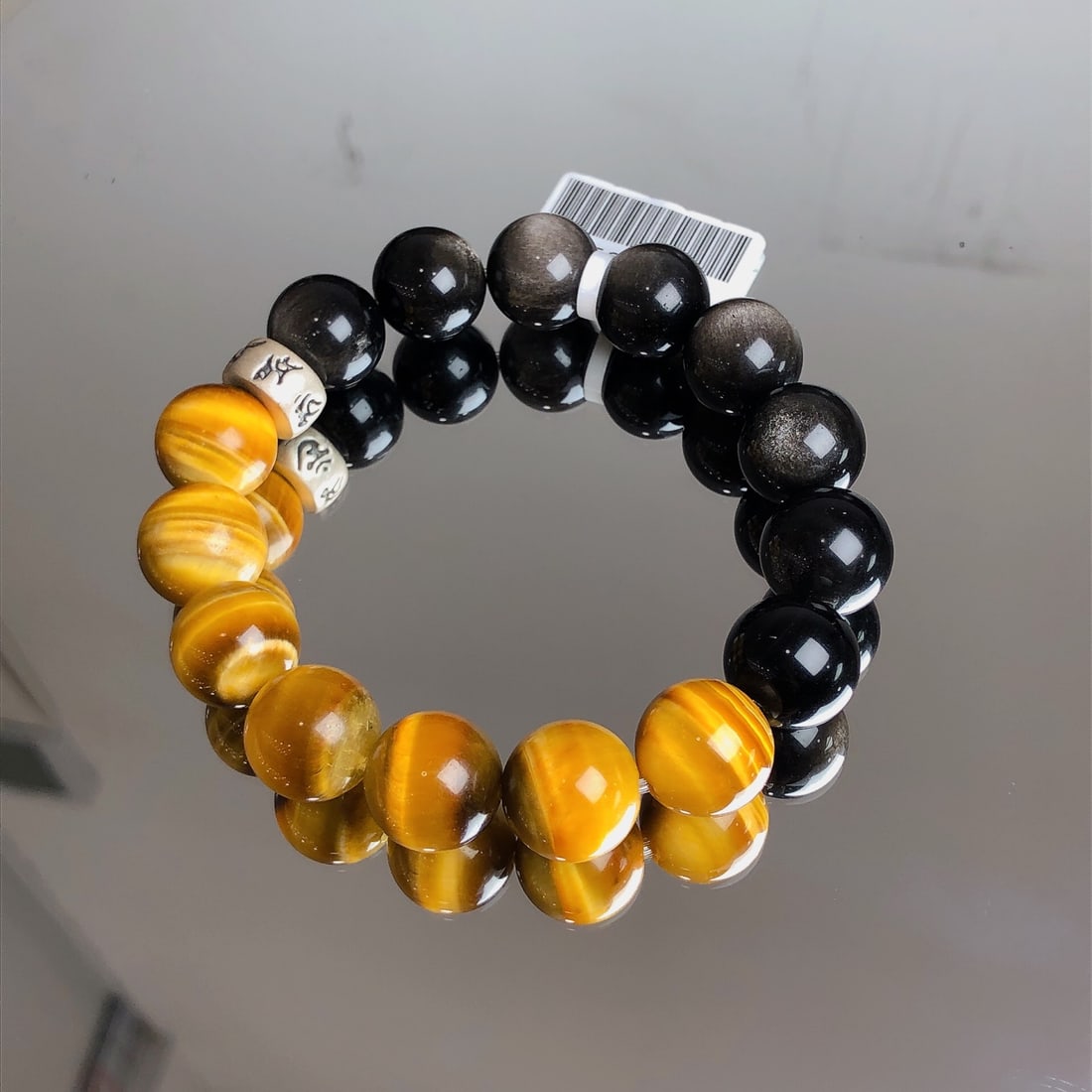 An Exquisite Crystal Bracelet - 2