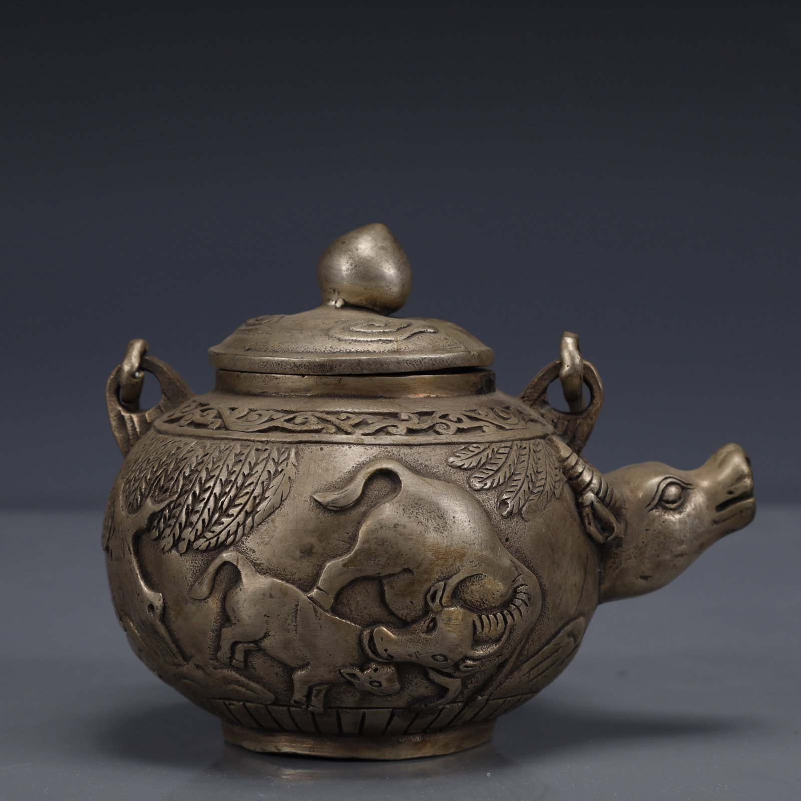 An Exquisite Silver-Plated Bronze Buffalo Pattern Ewer - 5