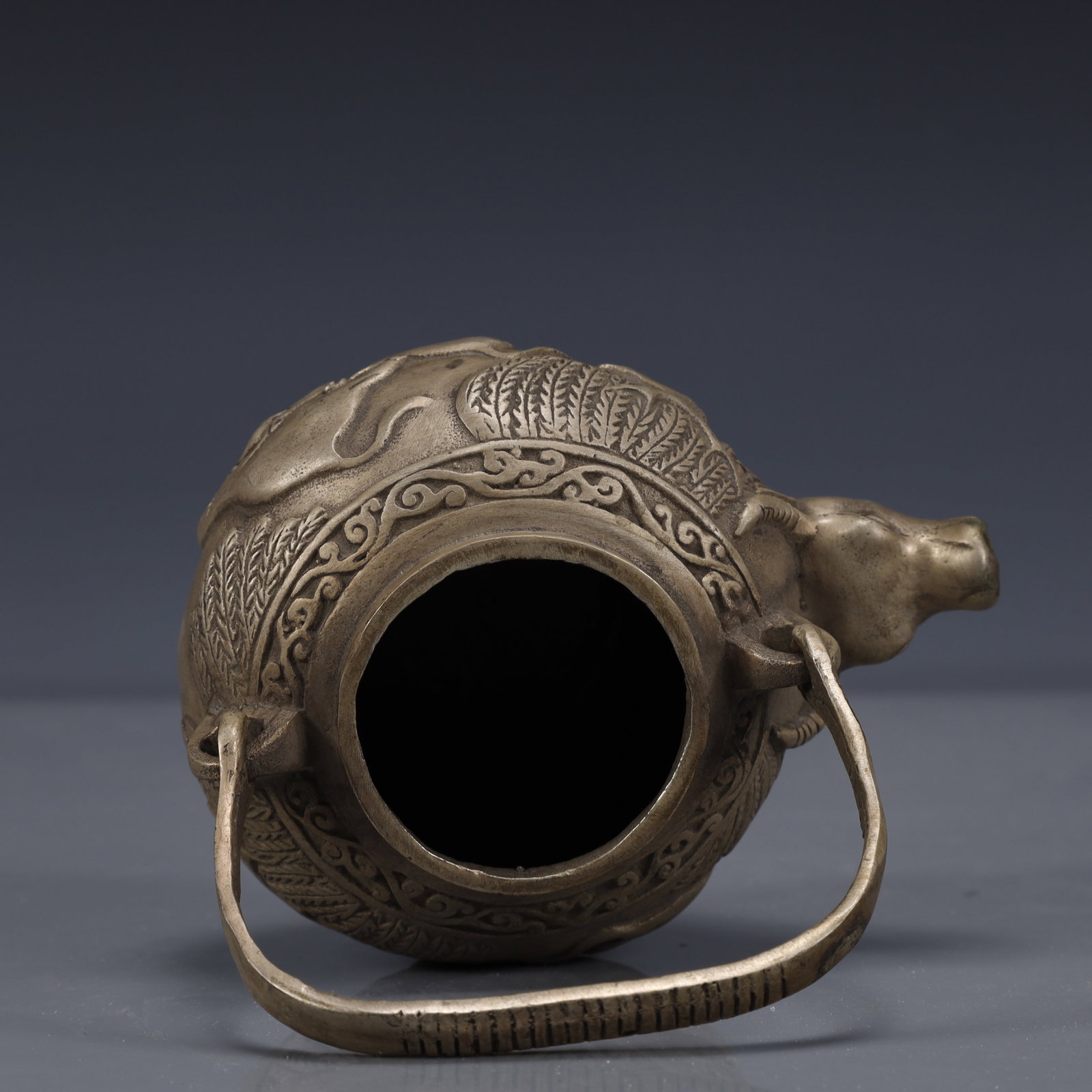 An Exquisite Silver-Plated Bronze Buffalo Pattern Ewer - 9