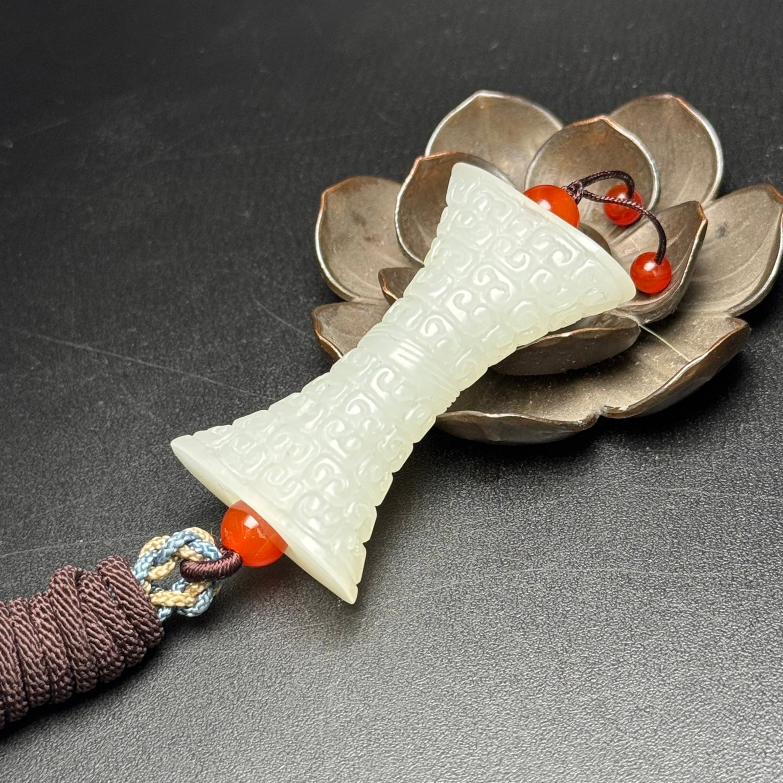 An Exquisite White Jade Ruyi Pattern Pendant - 4