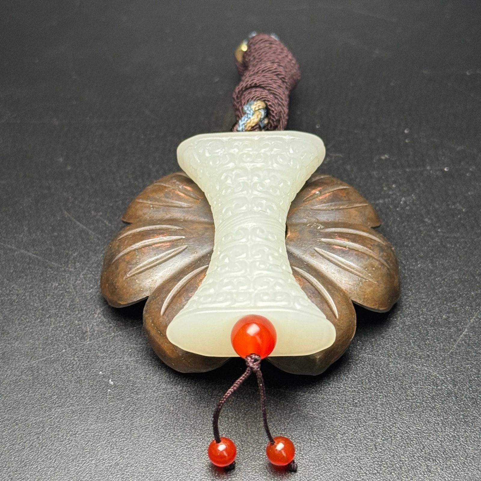 An Exquisite White Jade Ruyi Pattern Pendant - 6