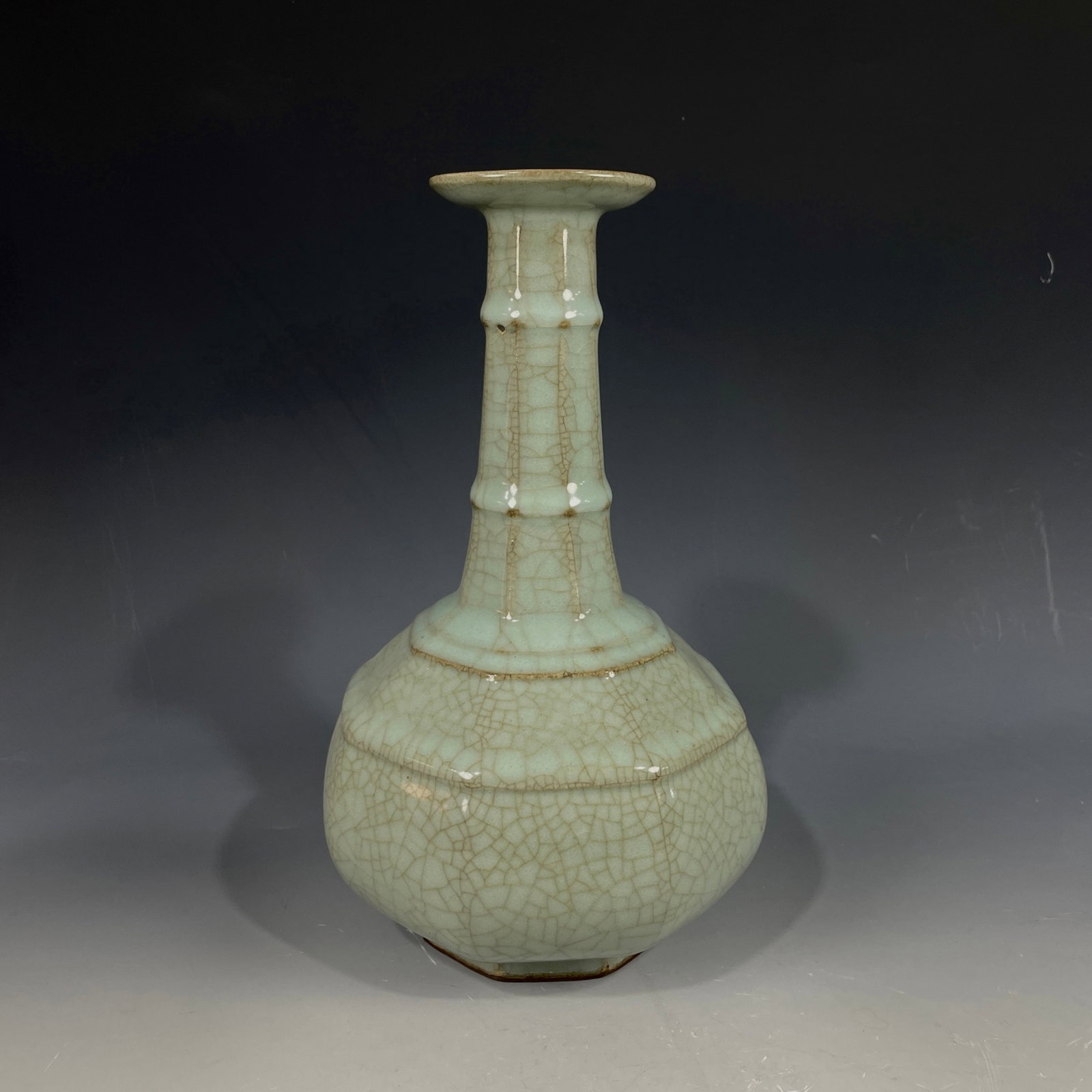 An Exquisite Guan yao Vase (1 of 9)