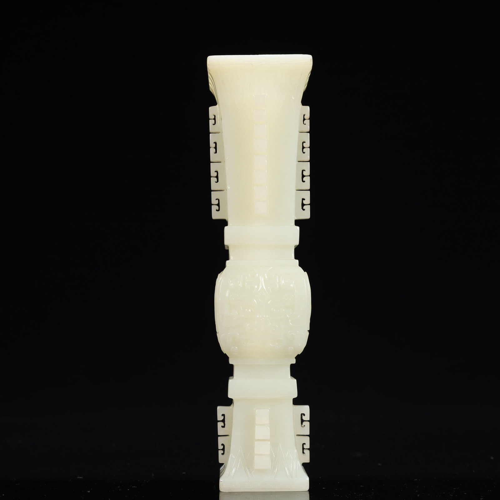An Exquisite White Jade Beast-Face Pattern Vase - 4