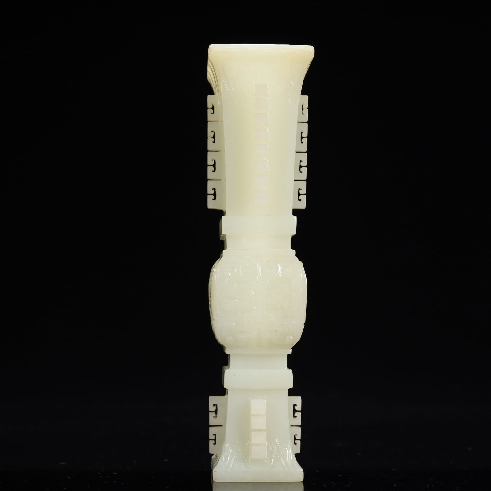 An Exquisite White Jade Beast-Face Pattern Vase - 6