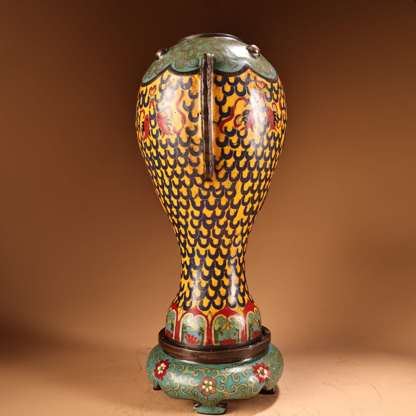 An Exquisite Cloisonne Fish Pattern Vase,With Base - 3