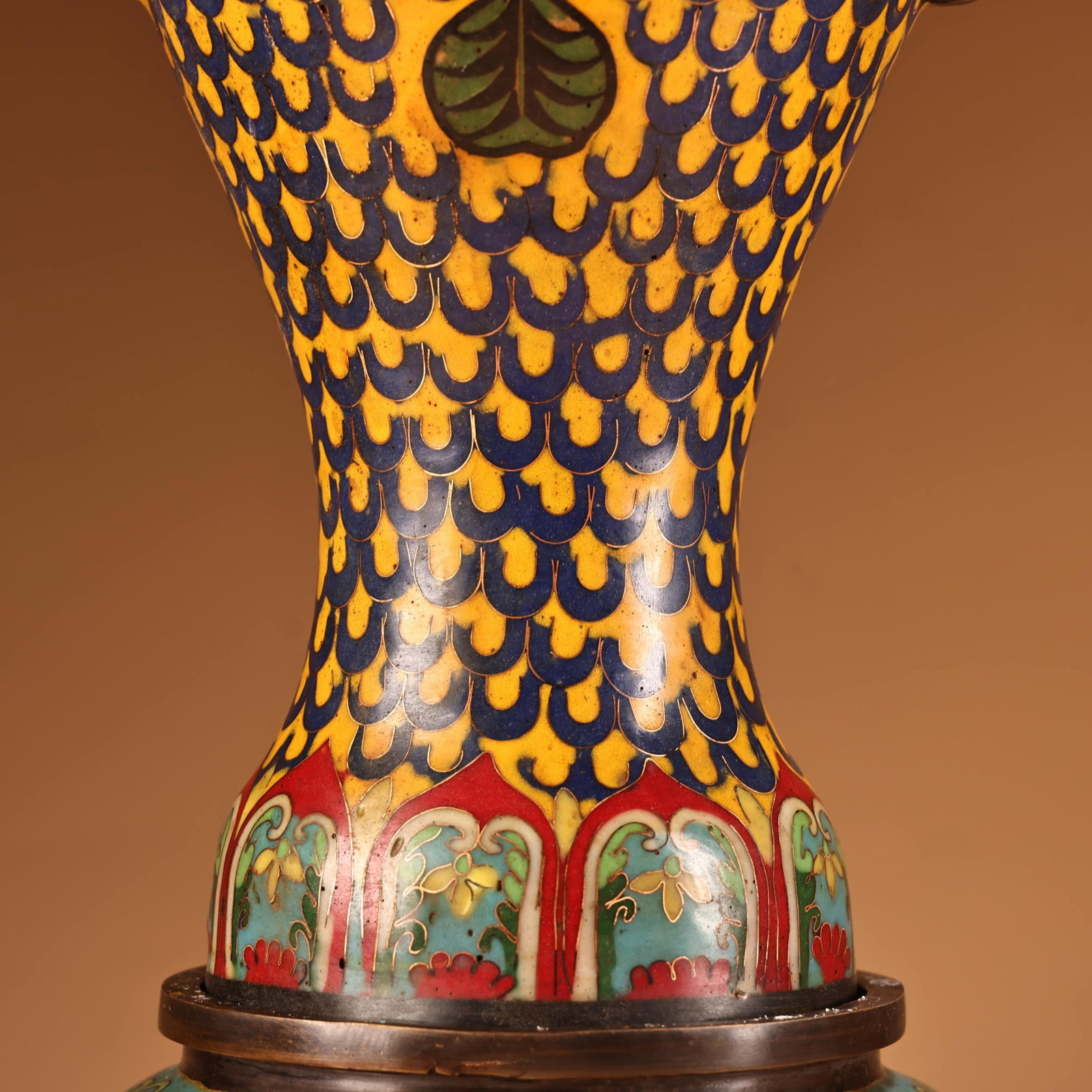 An Exquisite Cloisonne Fish Pattern Vase,With Base - 6