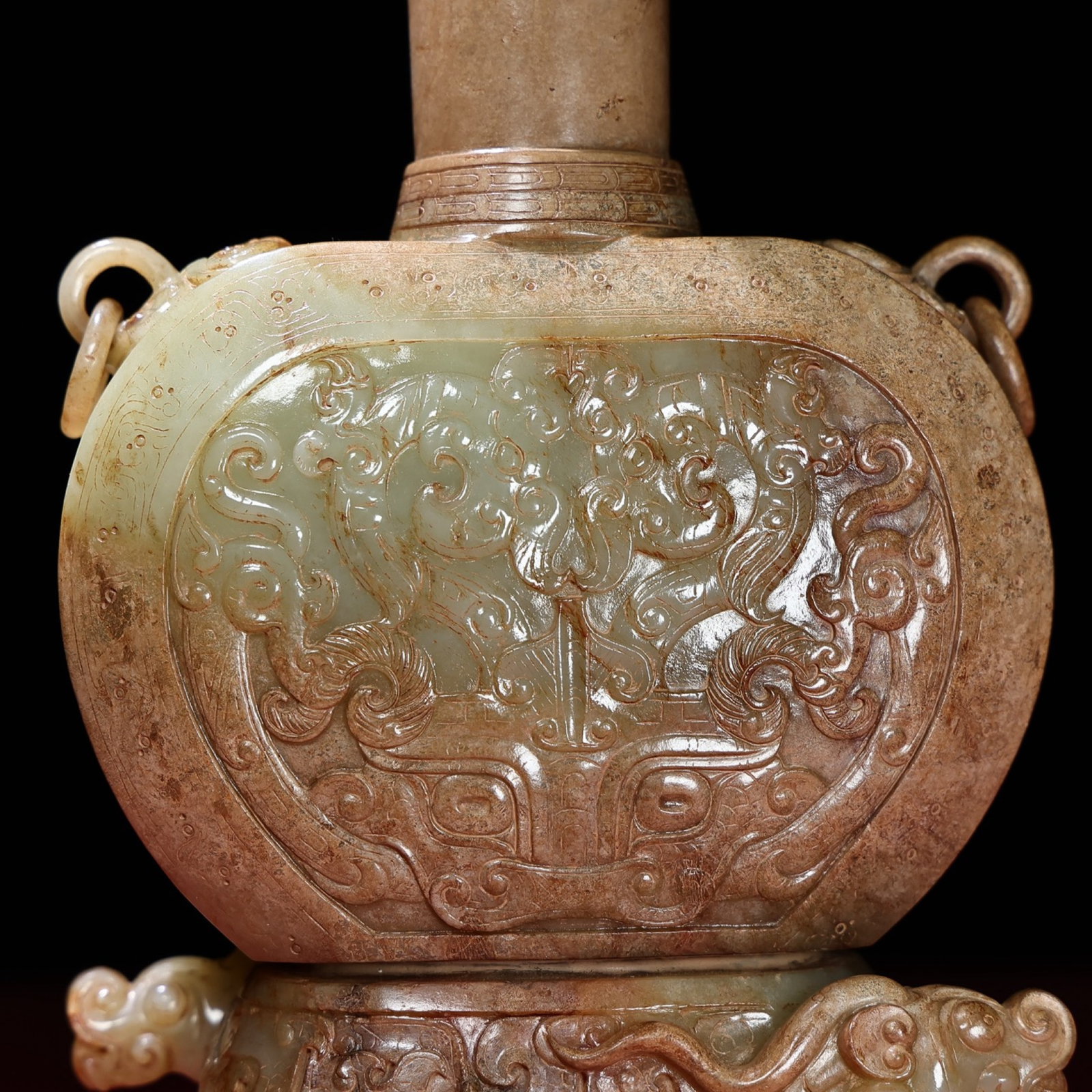 An Exquisite White Jade Auspicious Beast Pattern Bottle - 4
