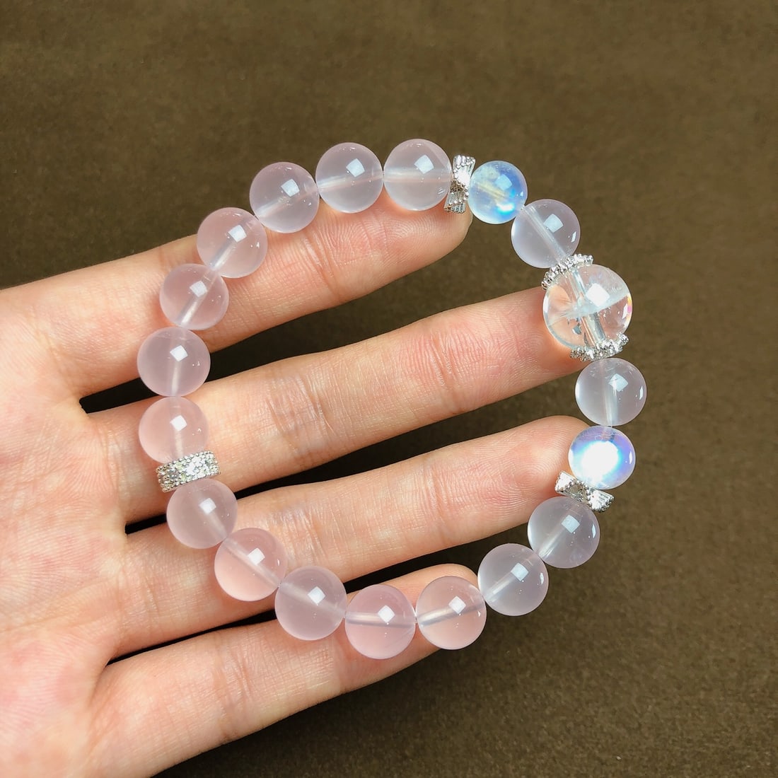 An Exquisite Crystal Bracelets: An Exquisite Crystal Bracelets,Size:0.4in,0.5in,Weight:26.6g 水晶手串