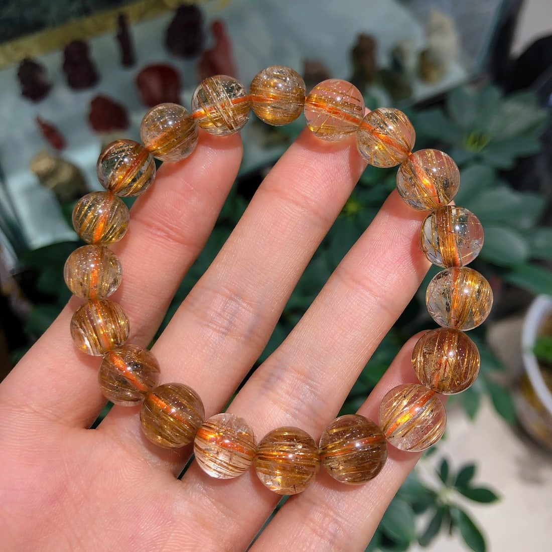 An Exquisite Crystal Bracelet: An Exquisite Crystal Bracelet,Size:0.4in,Weight:30.9g 水晶手串