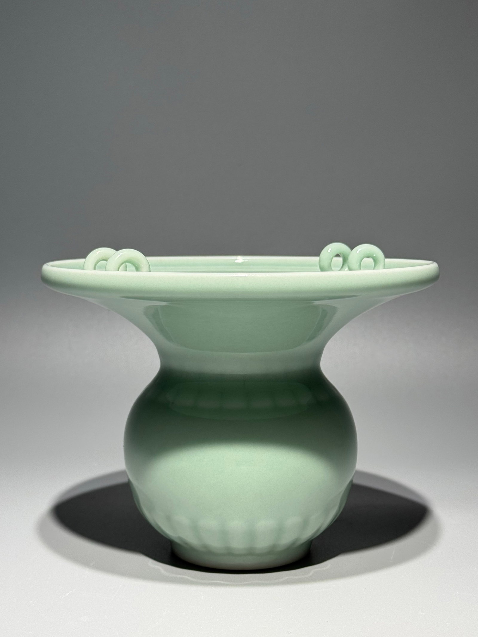 An Exquisite Celadon Glazed Vase - 5