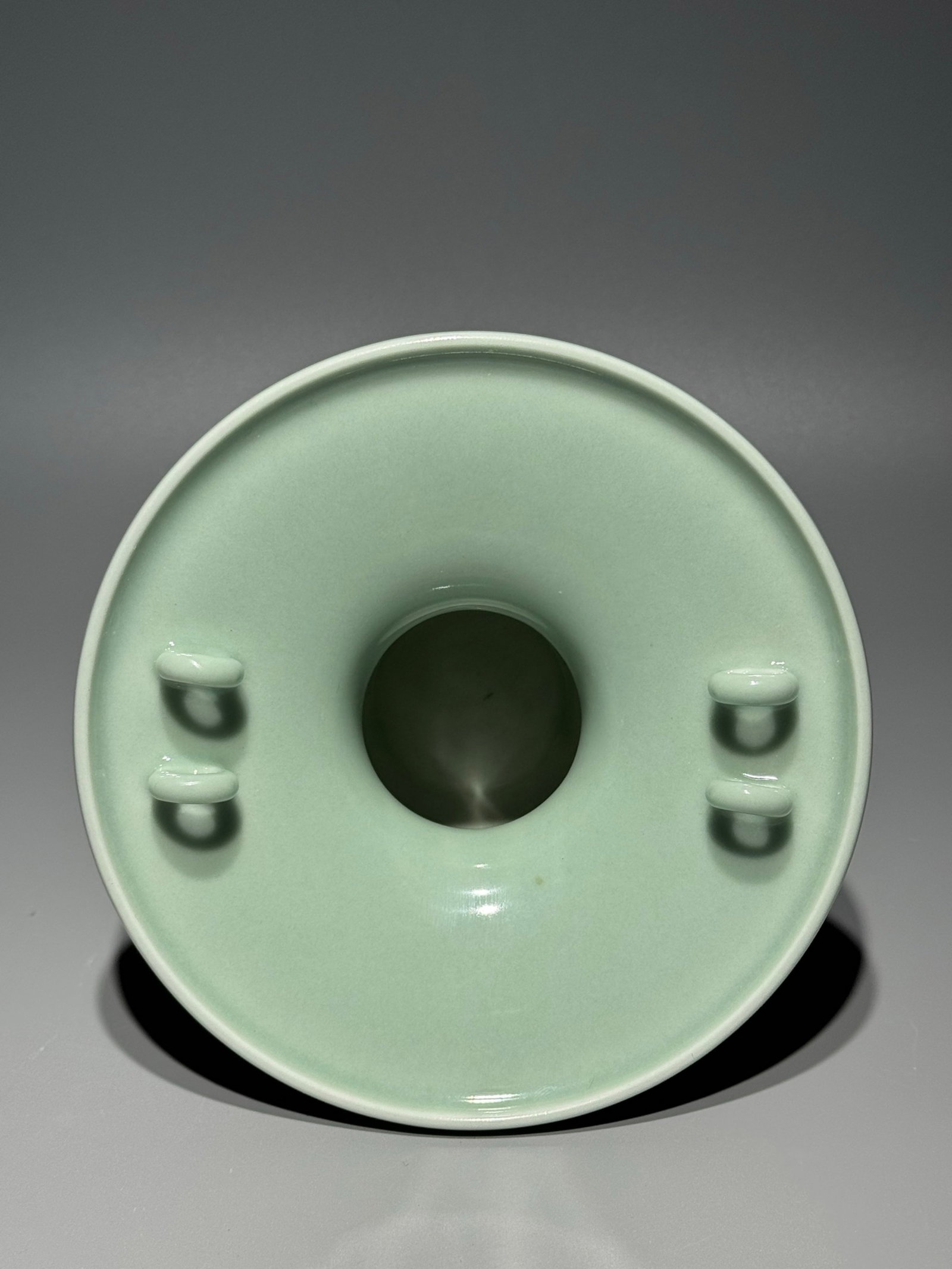 An Exquisite Celadon Glazed Vase - 7