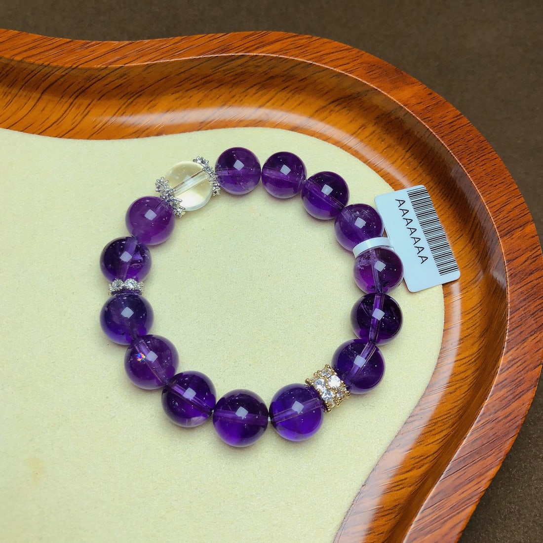 An Exquisite Crystal Bracelet: An Exquisite Crystal Bracelet,Size:0.5in,0.5in,Weight:37.2g 水晶手串