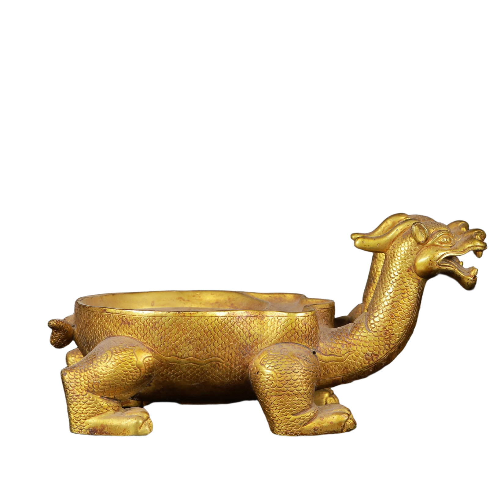 An Exquisite Gilt Bronze Auspicious Beast Dragon Pattern Brush Washer: An Exquisite Gilt Bronze Auspicious Beast Dragon Pattern Brush Washer,Qing Dynasty,China,Qianlong Four-Character Mark,Size:8.3inx3.9inx4.1in,Weight:2351g 铜鎏金瑞兽࿵