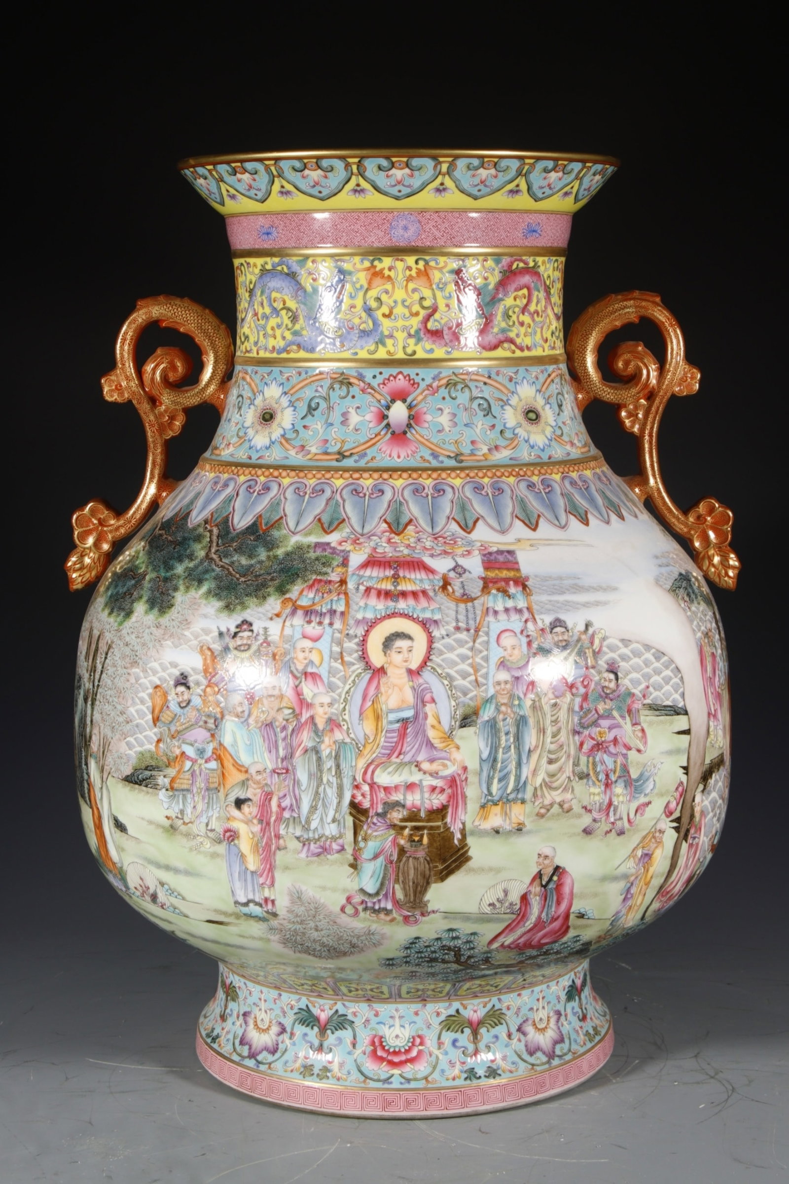 An Exquisite Enamel Character and Story Pattern Double-Ears Vase (1 of 9)