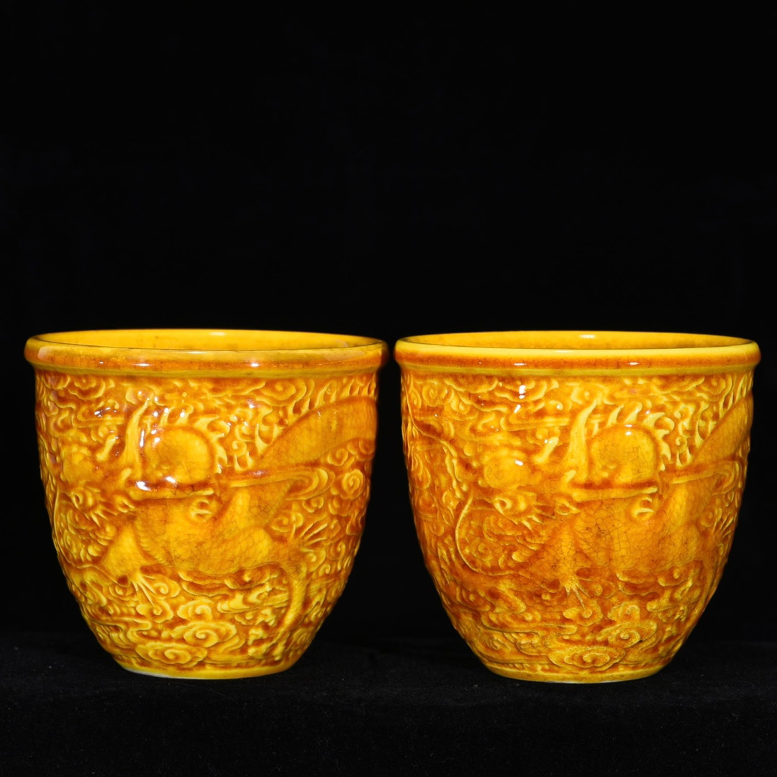 A Pair of Exquisite Yellow Glazed Dragon Pattern Cup: A Pair of Exquisite Yellow Glazed Dragon Pattern Cup,Ming Dynasty,China,Hongzhi Six-character Mark,Size:3inx3.1in 一对黄釉龙纹杯,中国明É