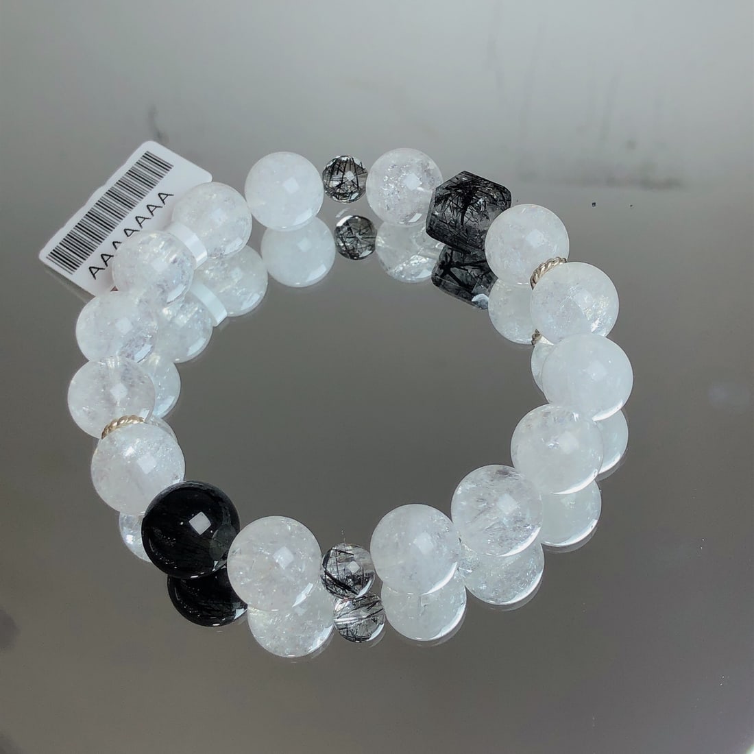 An Exquisite Crystal Bracelet - 2