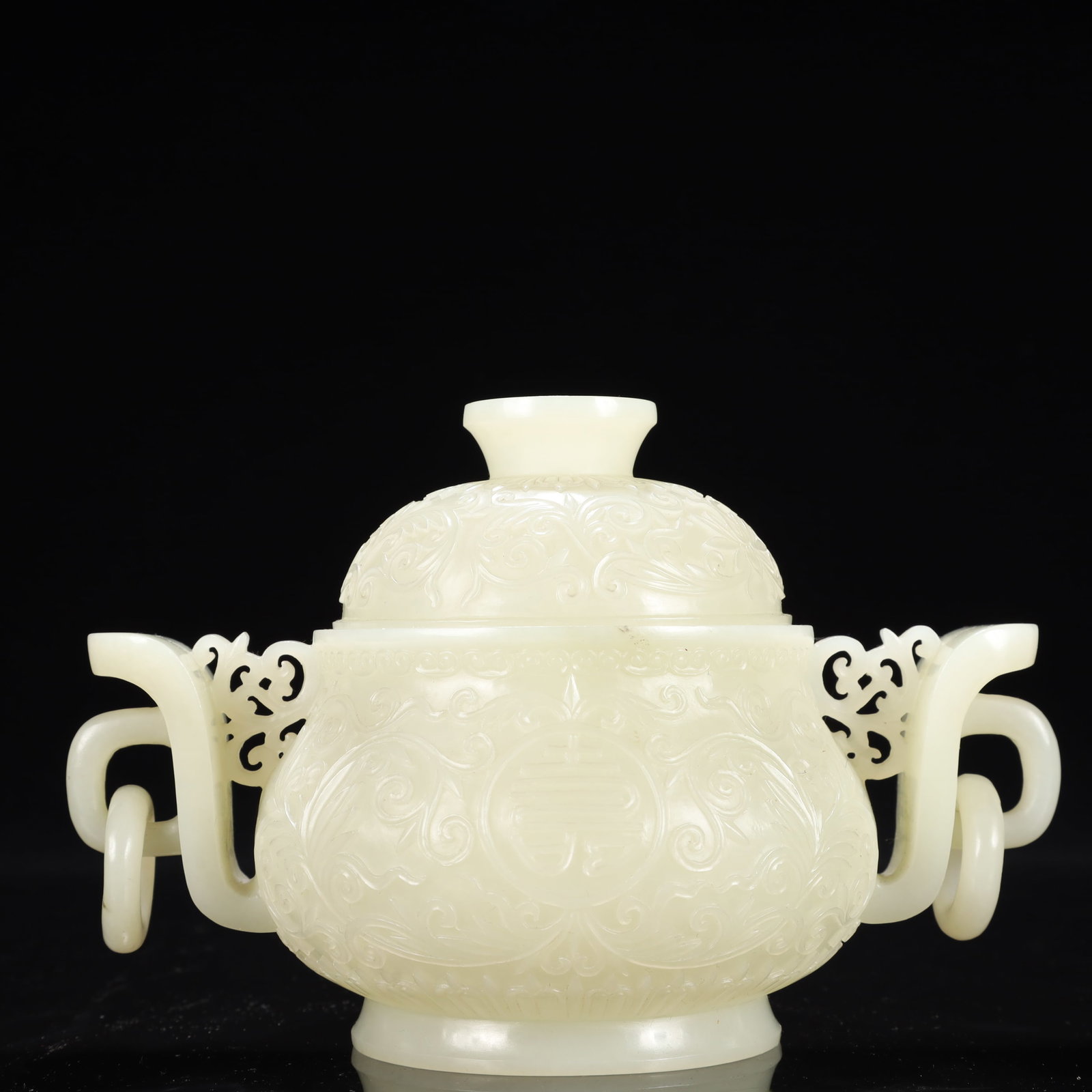 An Exquisite White Jade Flower Pattern Double-Ears Censer: An Exquisite White Jade Flower Pattern Double-Ears Censer,Qing Dynasty, China,Size:7.1inx4.7inx5.1in,Weight:600g 白玉花卉纹双耳香炉,中ࢲ