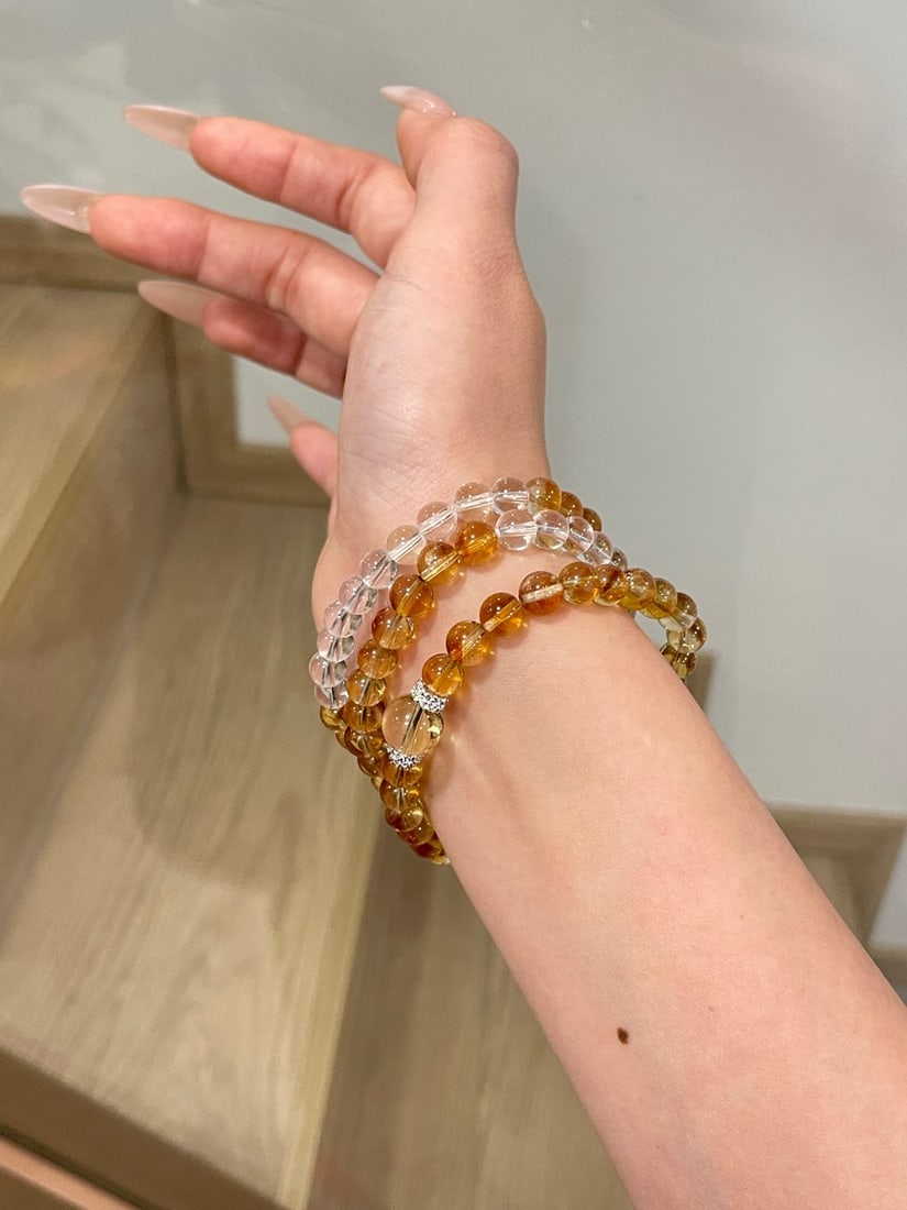 An Exquisite Crystal Bracelet - 11