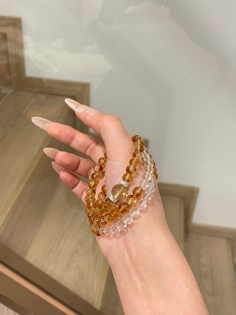 An Exquisite Crystal Bracelet - 12