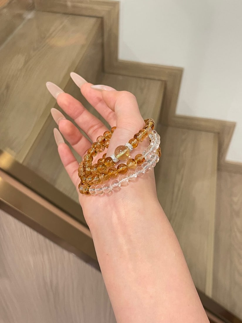 An Exquisite Crystal Bracelet - 3