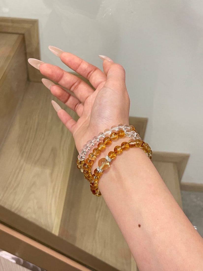 An Exquisite Crystal Bracelet - 9