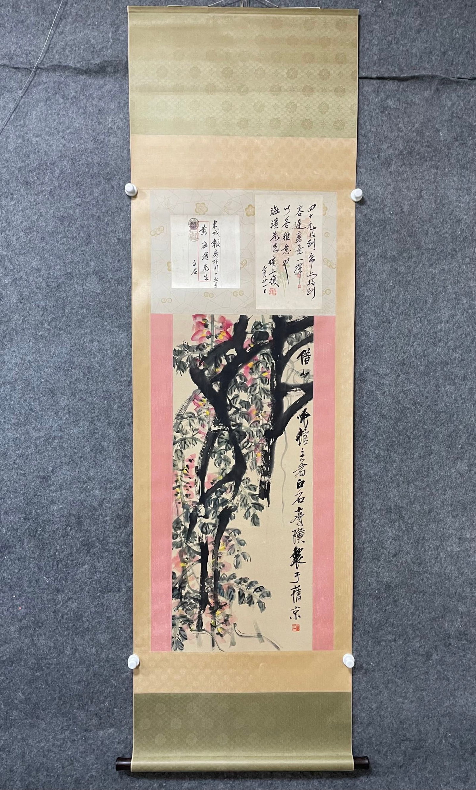 A Chinese Vertical Scroll Ink Painting of Flower on Paper: A Chinese Vertical Scroll Ink Painting of Flower on Paper,Qi Baishi,Size:15.9inx38.4in 一幅中国水墨花卉画立轴,齐白石