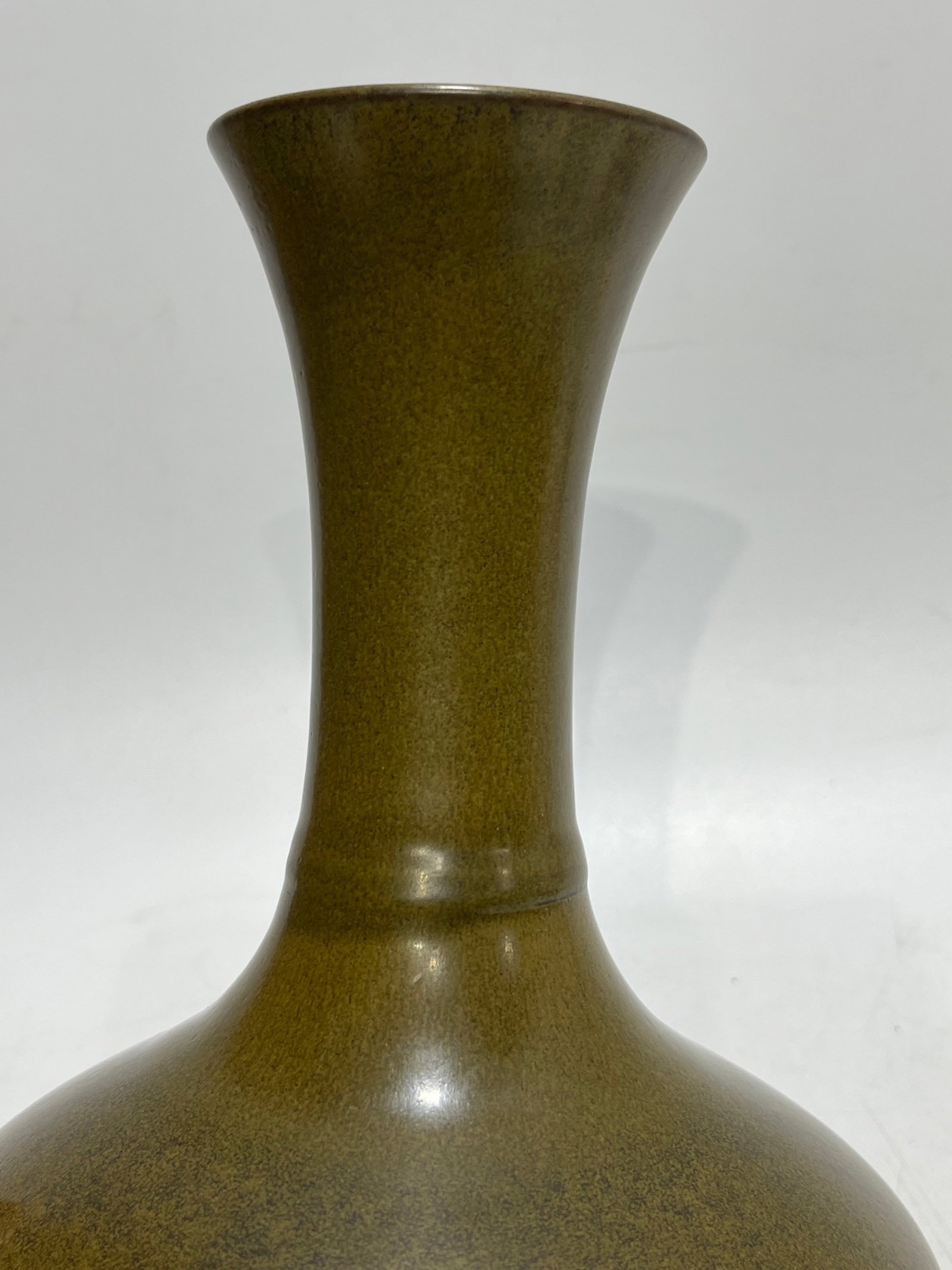 An Exquisite Teadust Glazed Vase - 6