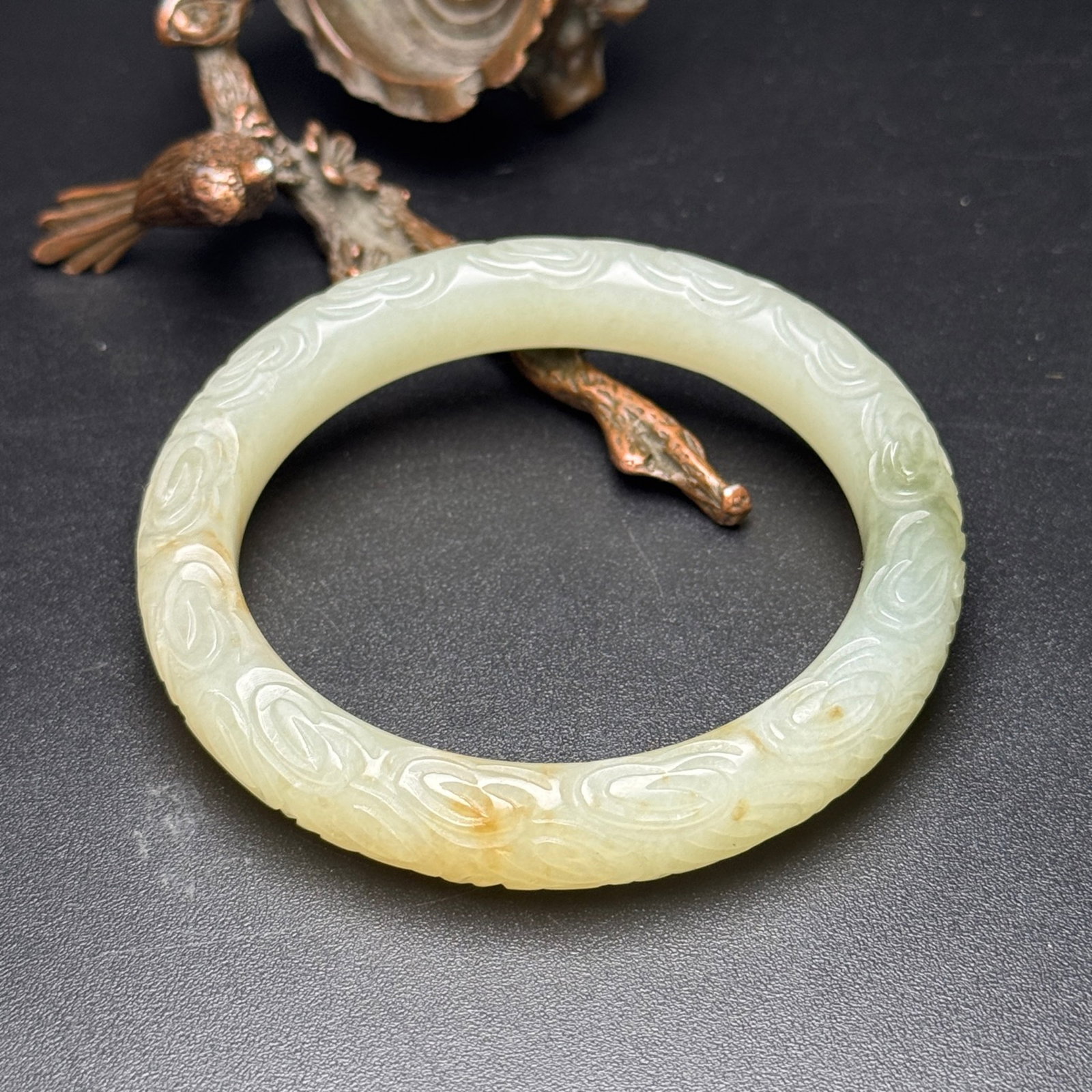 An Exquisite White Jade Auspicious Cloud Pattern Bracelet - 4