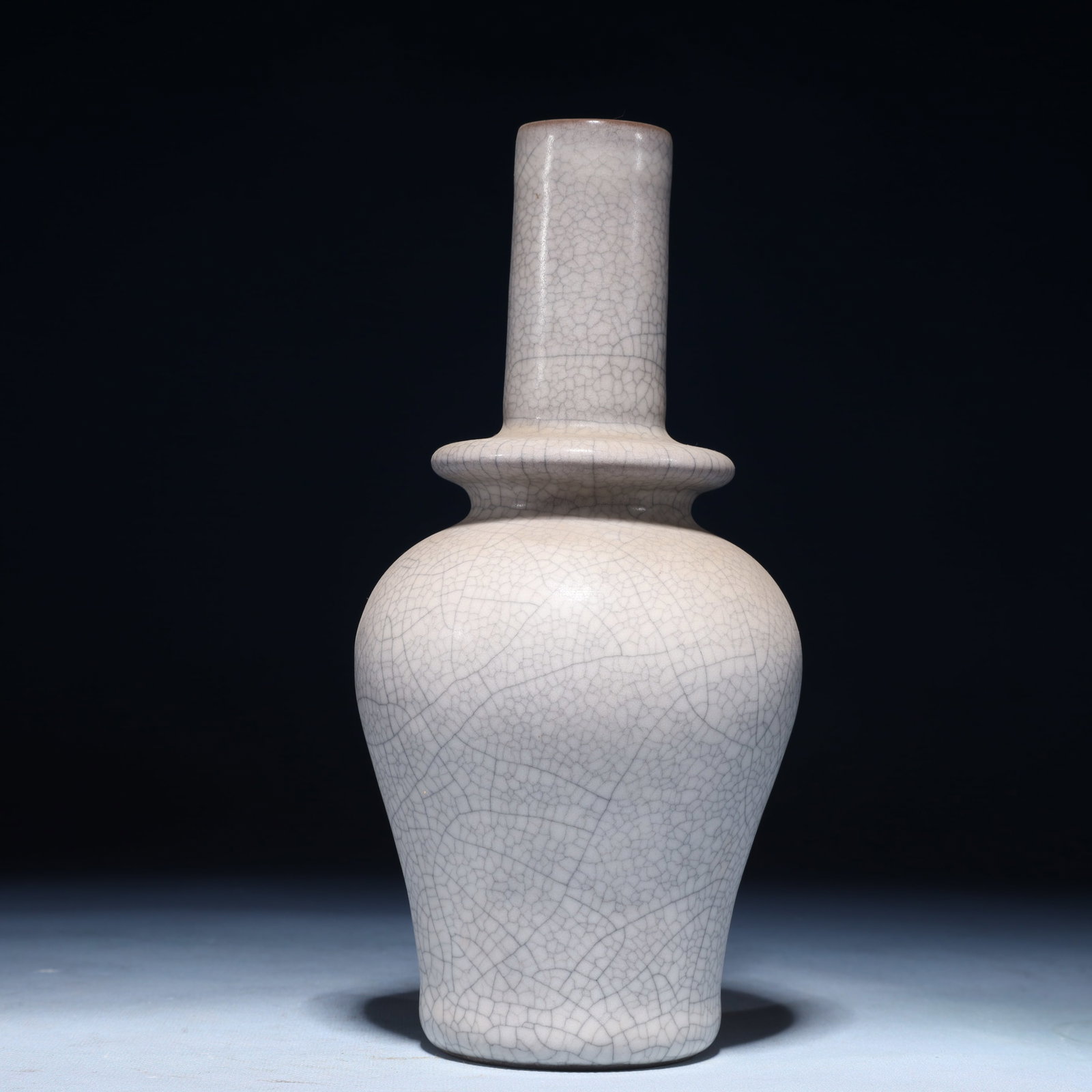 An Exquisite Ding yao Vase - 4