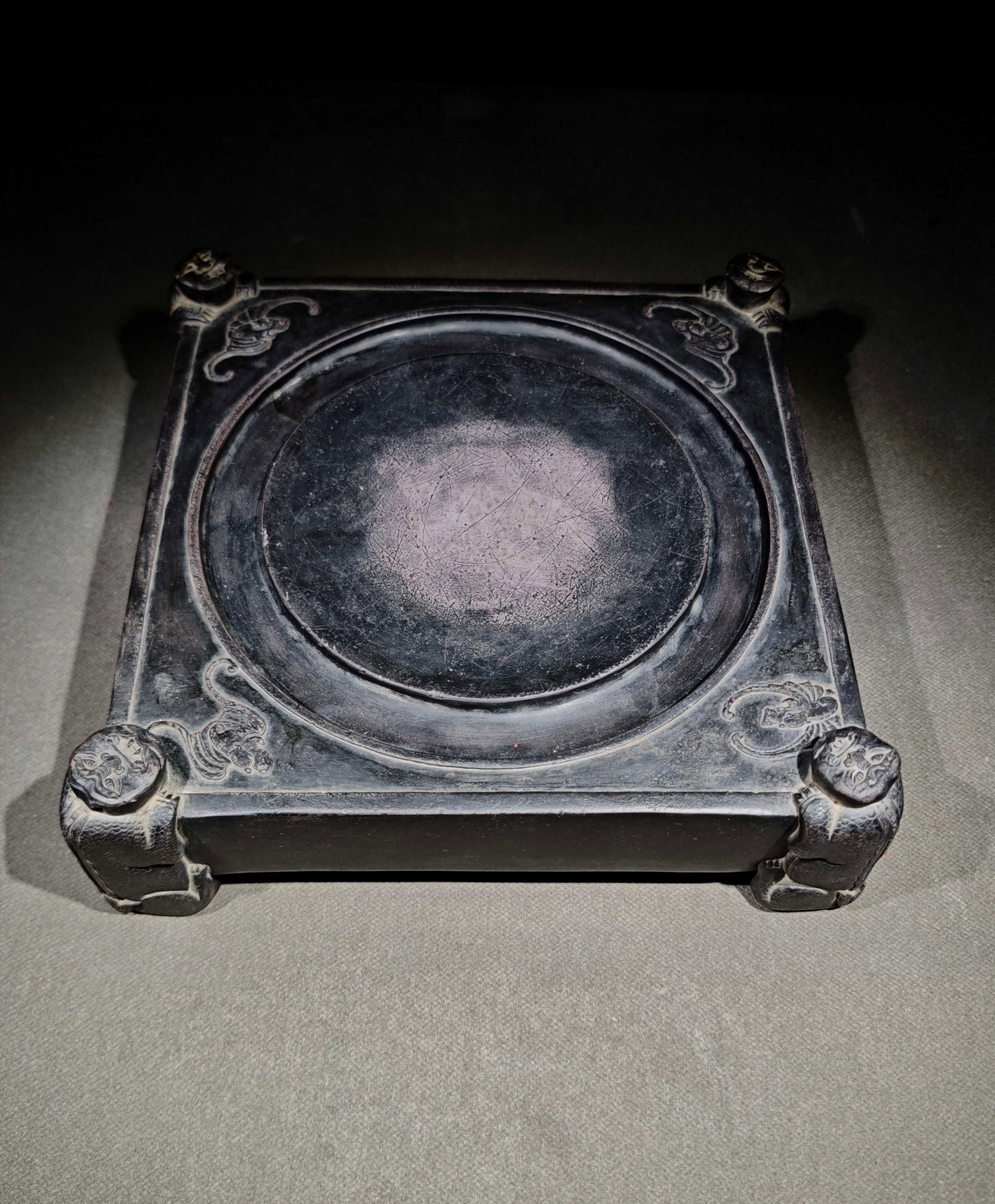 An Exquisite Bats Pattern Four Legs Inkstone - 2