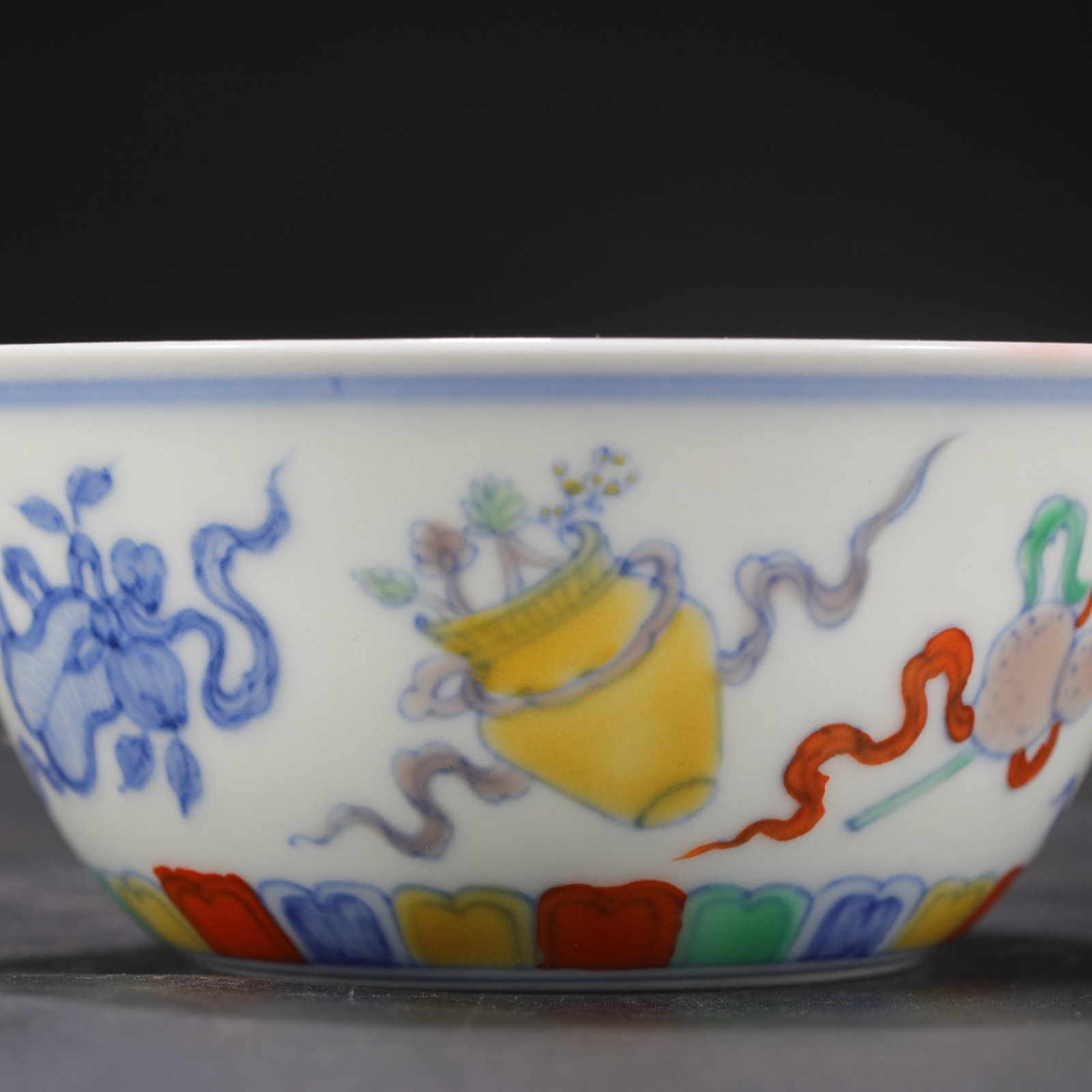 An Exquisite Doucai Eight Treasures Pattern Cup - 6