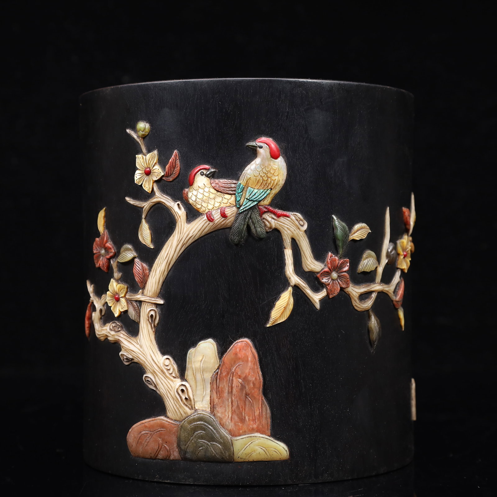 An Exquisite Zitanwood Inlaid Gems Flower and Bird Pattern Brush Pot: An Exquisite Zitanwood Inlaid Gems Flower and Bird Pattern Brush Pot,Qing Dynasty, China,Size:5.9inx6.3in,Weight:1500g