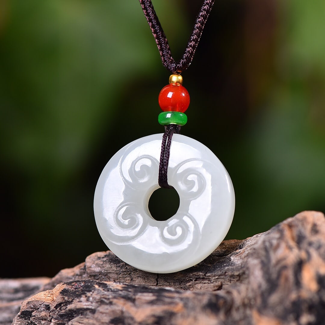 An Exquisite White Jade Pendant: An Exquisite White Jade Pendant,Size:1.1inx1.1in (寓意) 玉脂白润 吉祥 平安 白玉挂件