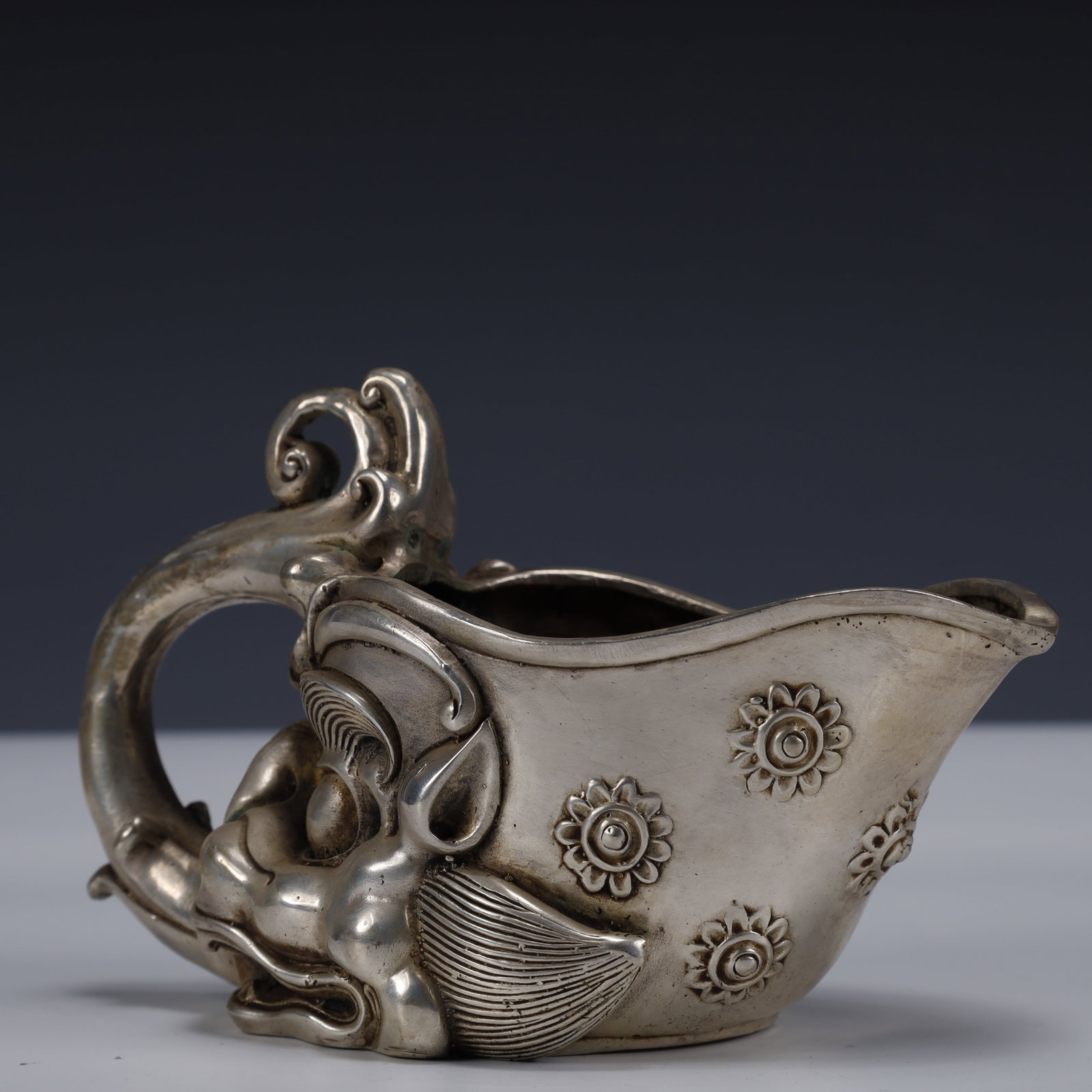 An Exquisite Silver-Plated Bronze Dragon Pattern Cup - 2