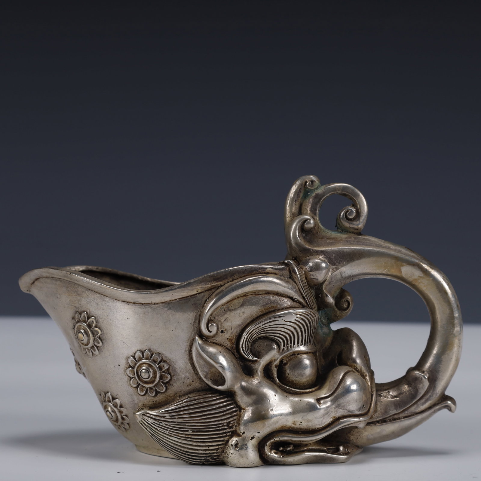 An Exquisite Silver-Plated Bronze Dragon Pattern Cup - 6
