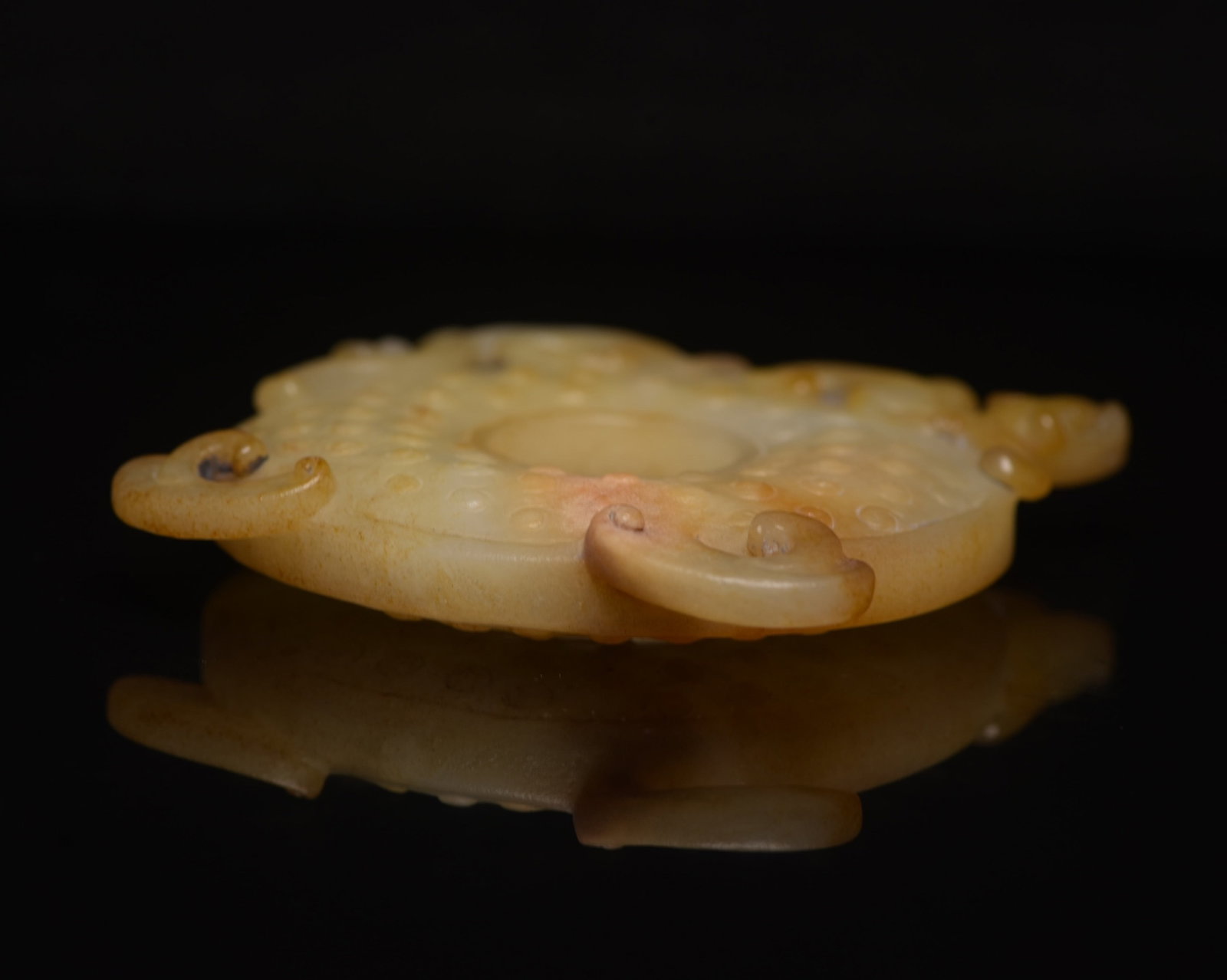 An Exquisite White Jade Dragon Pattern Pendant - 5