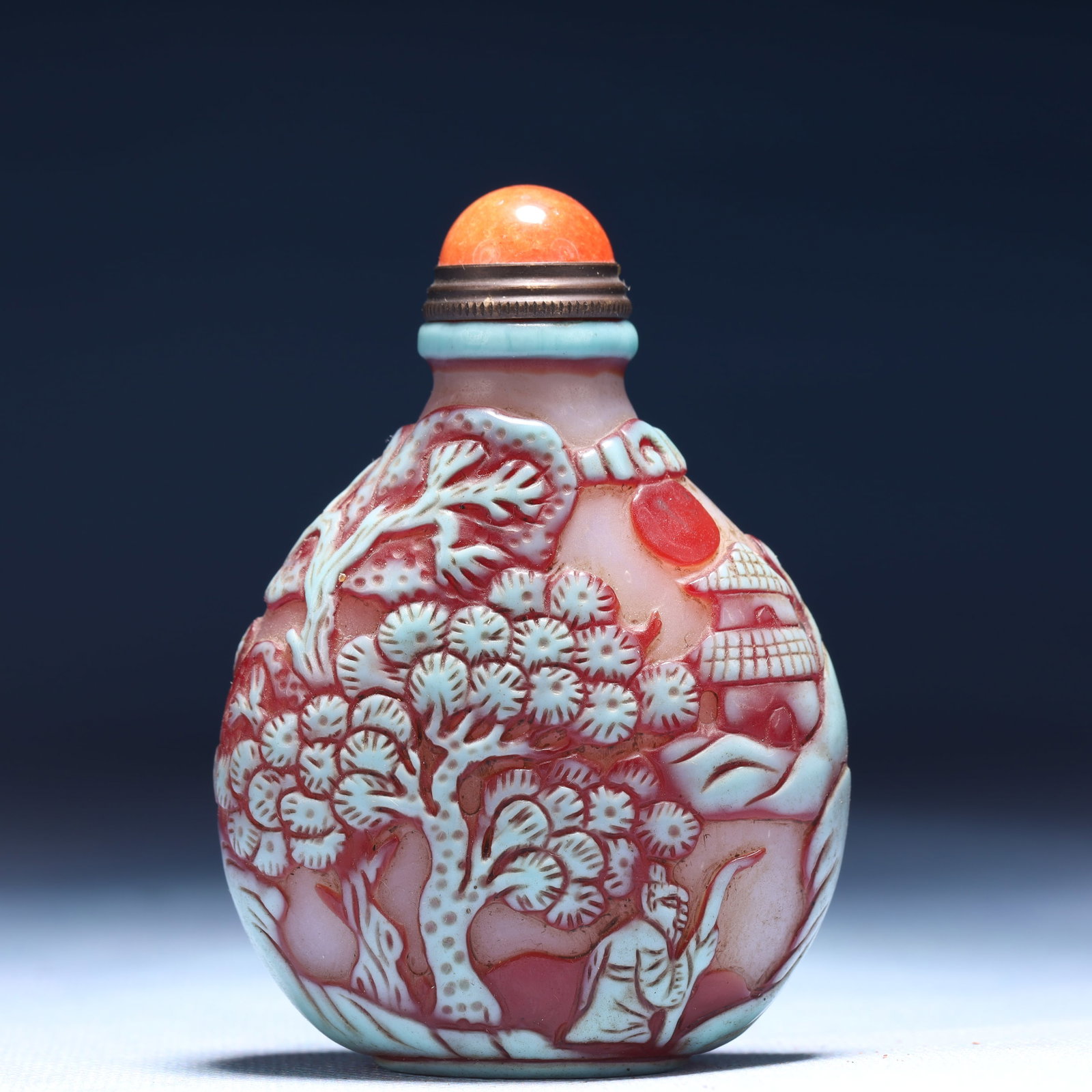An Exquisite Glass Landscape and Figure Pattern Snuff Bottle: An Exquisite Glass Landscape and Figure Pattern Snuff Bottle,Qing Dynasty,China,Daoguang Four-character Mark,Size:2.4inx1.2inx3.1in,Weight:88g 琉璃山水人物纹&