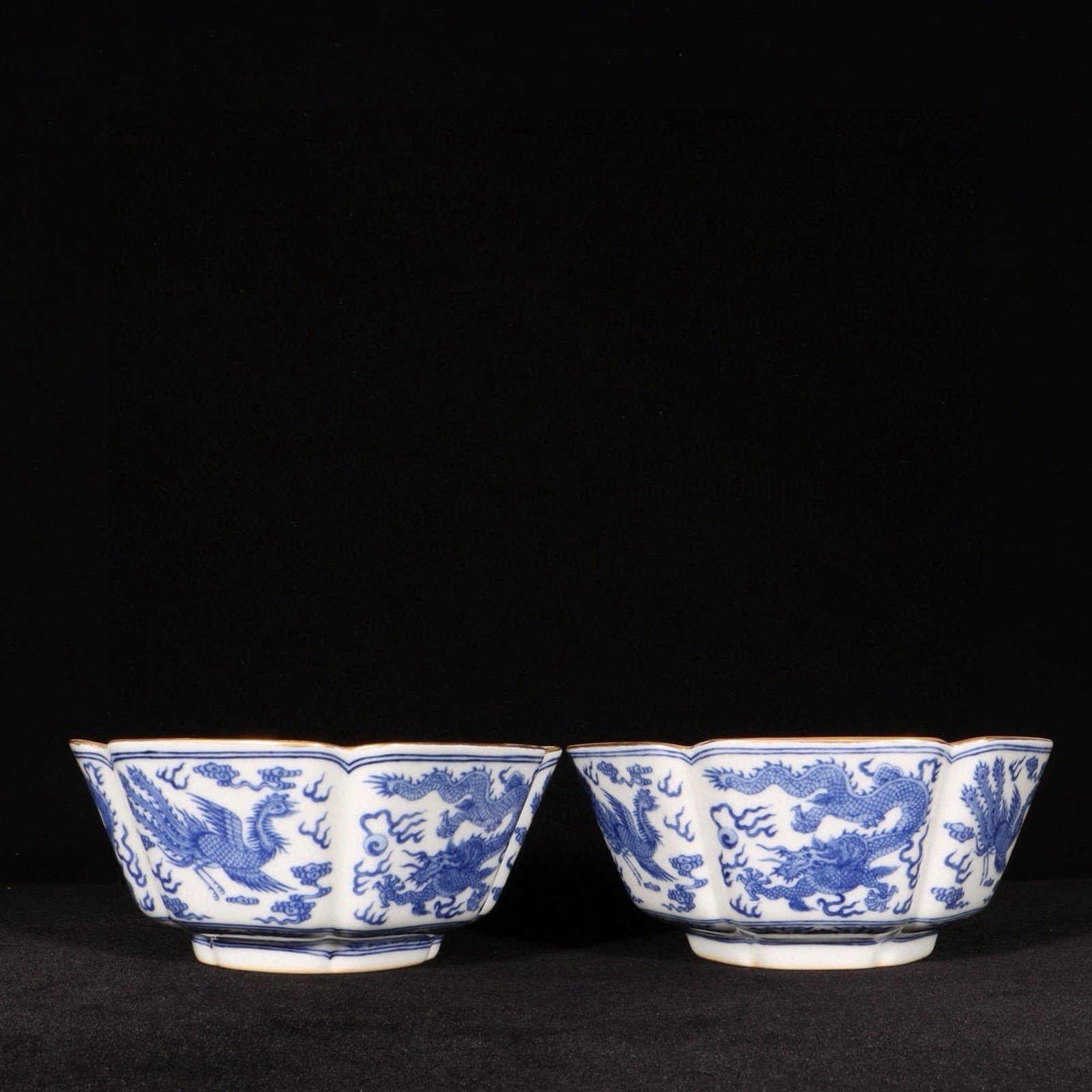 A Pair of Exquisite Blue and White Painted Gold Dragon and Phoenix Pattern Bowls: A Pair of Exquisite Blue and White Painted Gold Dragon and Phoenix Pattern Bowls,Qing Dynasty,China,Qianlong Six-character Mark,Size:2.9inx6.7in 一对青花描金龙
