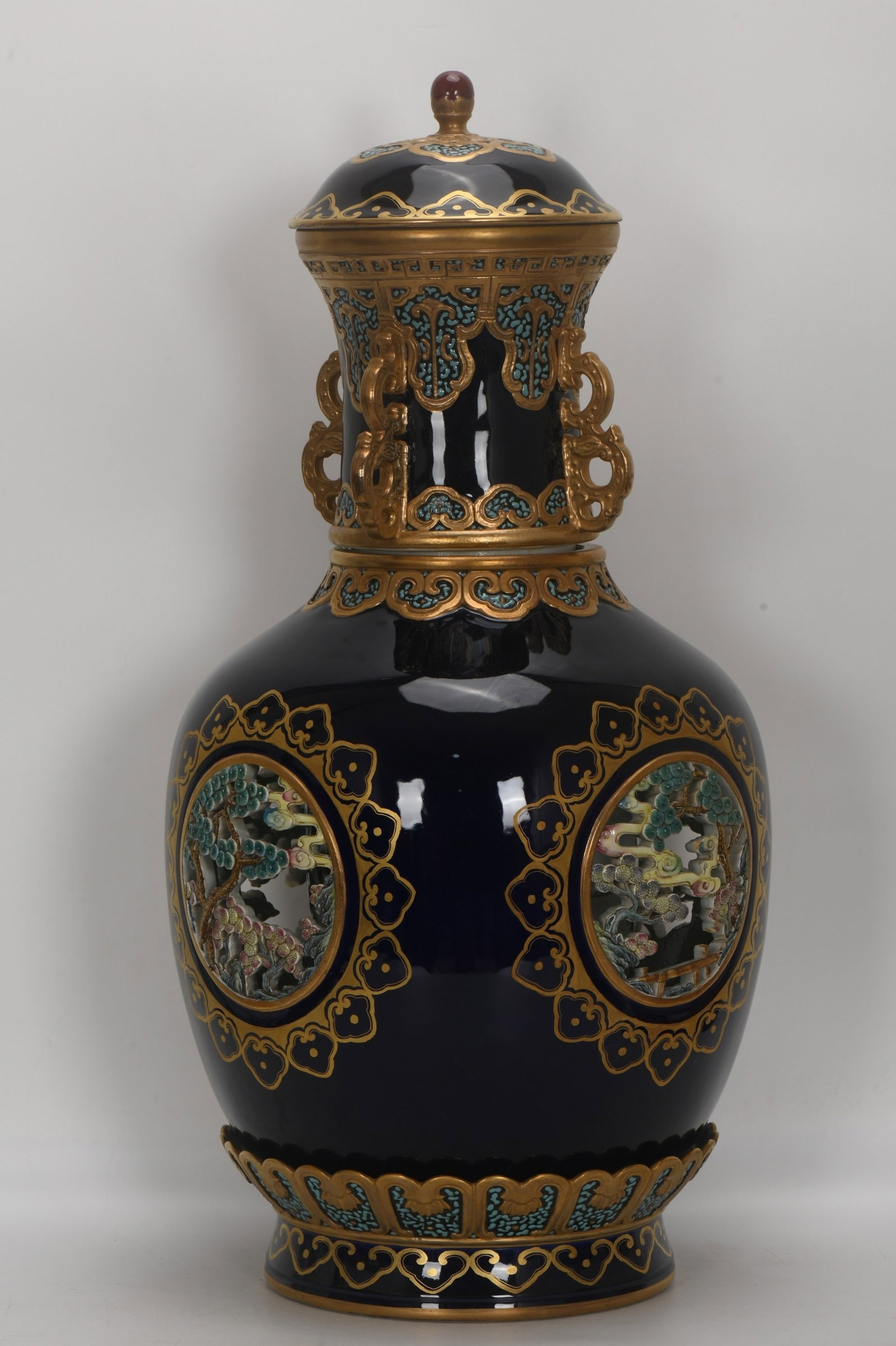 A Rare Ji Blue Glazed Painted Gold Landscape Pattern Bottle - 2