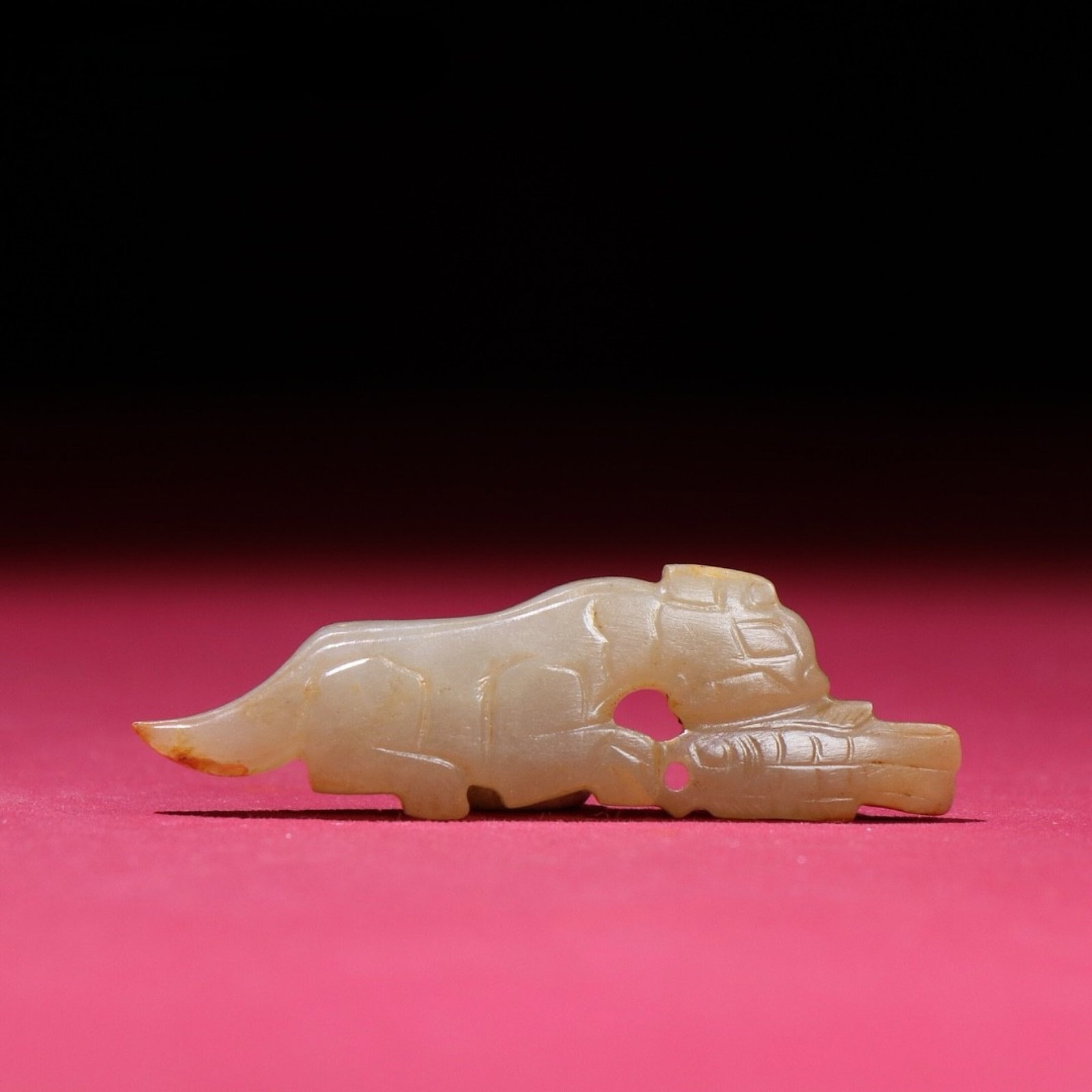 White Jade Tiger Pendant: White Jade Tiger Pendant,Qing Dynasty,China,Size:2.4inx0.7inx0.2in,Weight:11g 白玉虎佩,中国清代