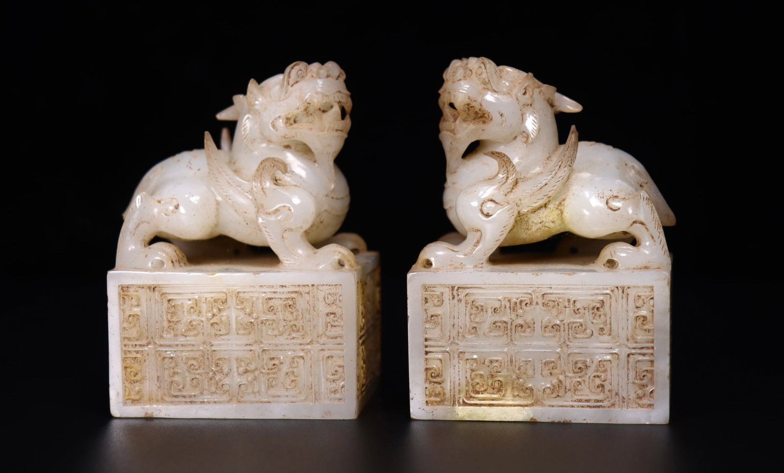 A Pair of Exquisite White Jade Beast Seals: A Pair of Exquisite White Jade Beast Seals,Qing Dynasty, China,Size:2.6inx2.4inx3.5in,Weight:584g*2 一对白玉兽印章,中国清代