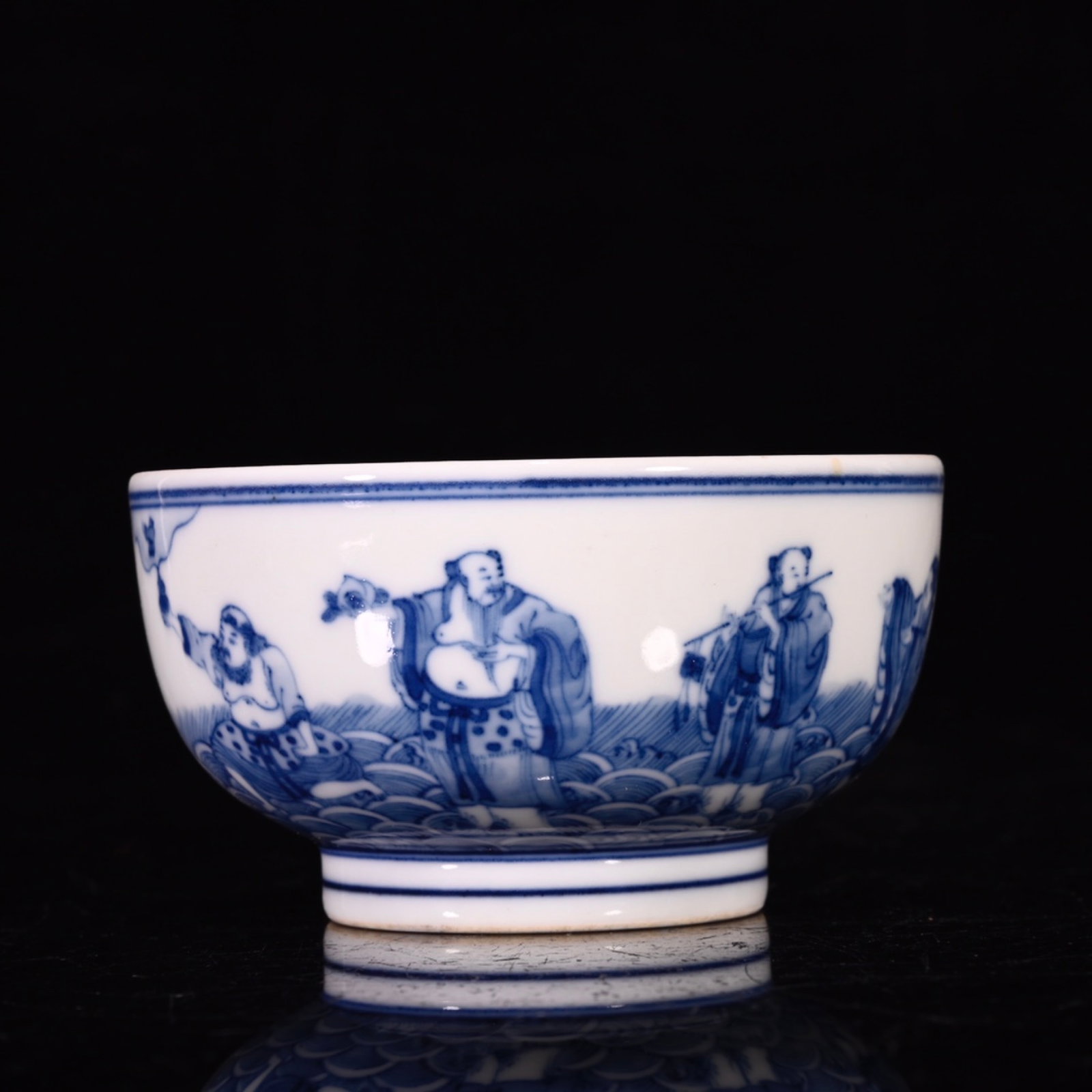 An Exquisite Blue and White Character and Story Pattern Cup: An Exquisite Blue and White Character and Story Pattern Cup,Qing Dynasty,China,Yongzheng Six-character Mark,Size:2inx3.7in 青花人物故事纹杯子,
