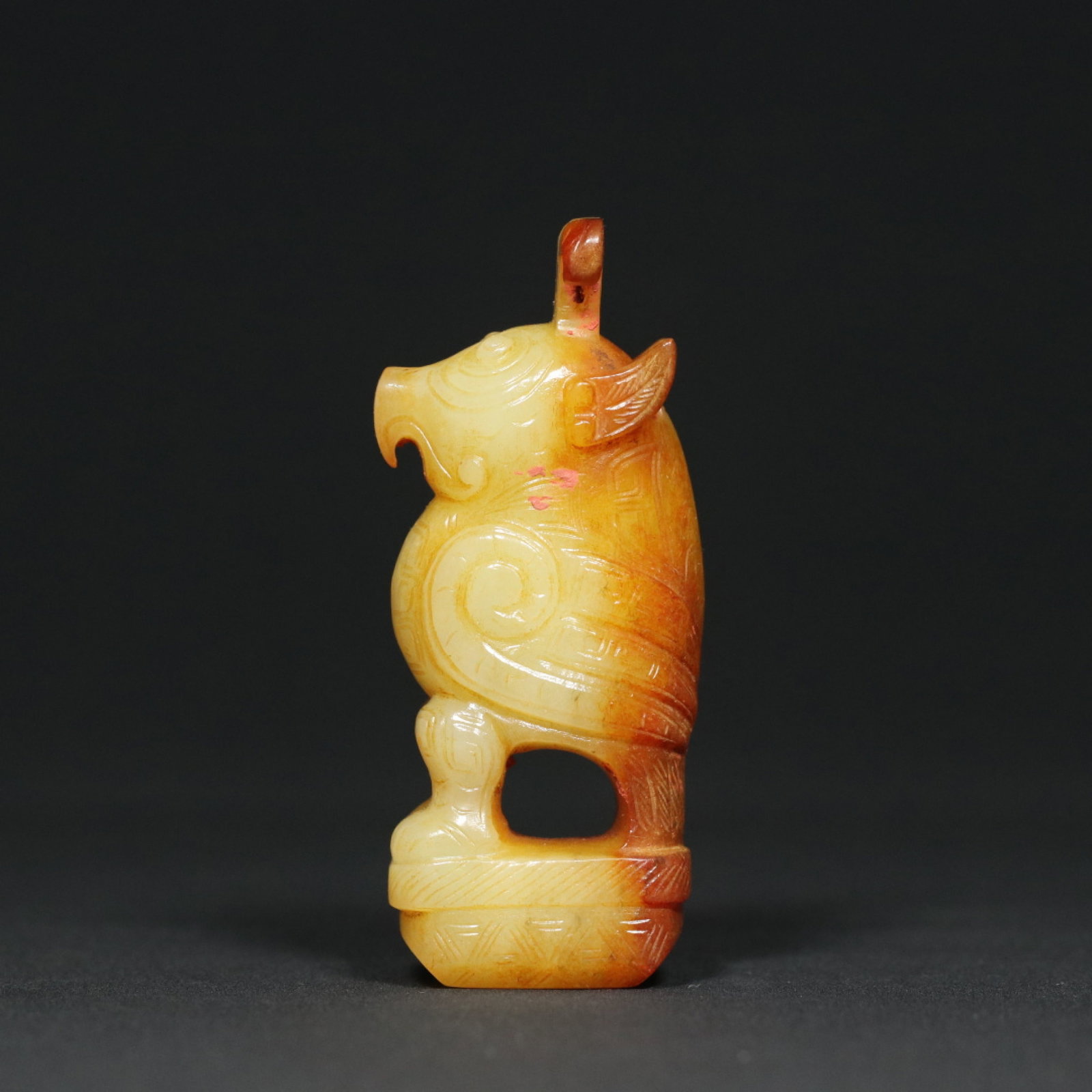 An Exquisite White Jade Bird Ornament: An Exquisite White Jade Bird Ornament,Western Zhou Dynasty,China,Size:3.1inx1.3inx0.9in,Weight:92.7g 白玉鸟摆件,中国西周时期