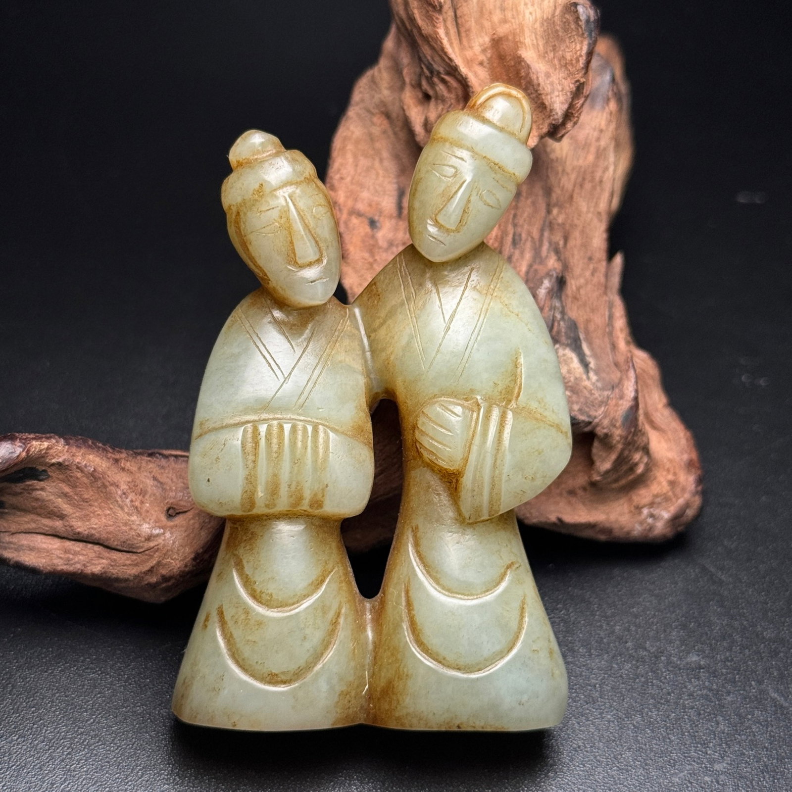An Exquisite White Jade Figure Ornament: An Exquisite White Jade Figure Ornament,Qing Dynasty,China,Size:3.3inx2inx0.8in,Weight:115g 白玉人物摆件,中国清代