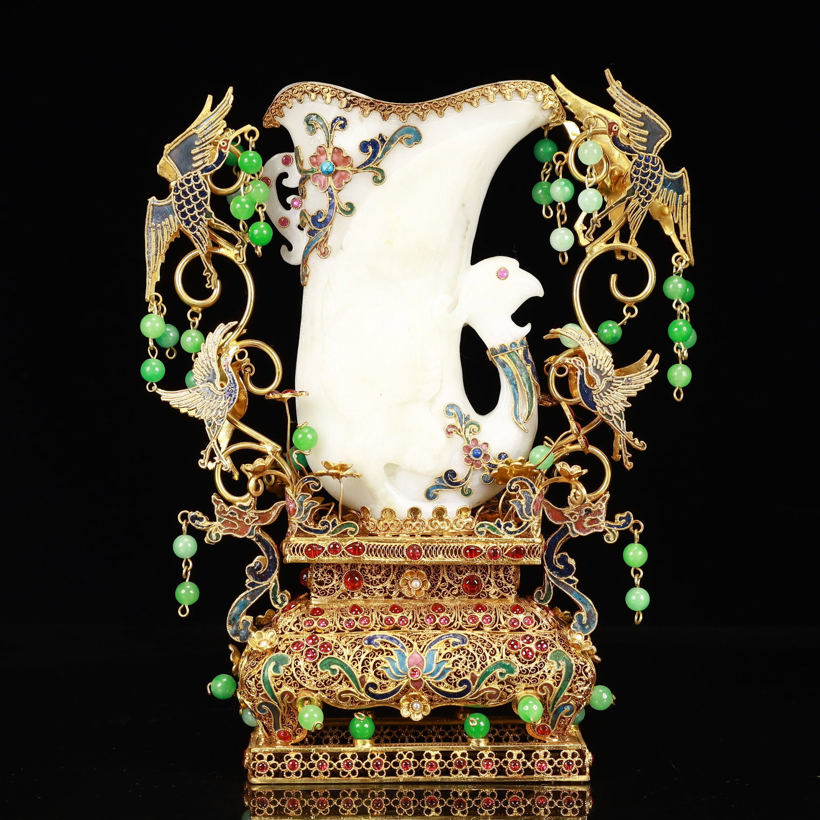An Exquisite Filigree and Gilding Inlaid White Jade Phoenix Cup,Inlaid Gems: An Exquisite Filigree and Gilding Inlaid White Jade Phoenix Cup,Inlaid Gems,Qing Dynasty, China,Qianlong Four-Character Mark,Size:6.7inx2.8inx8.9in,Weight:900g 花丝鎏金嵌