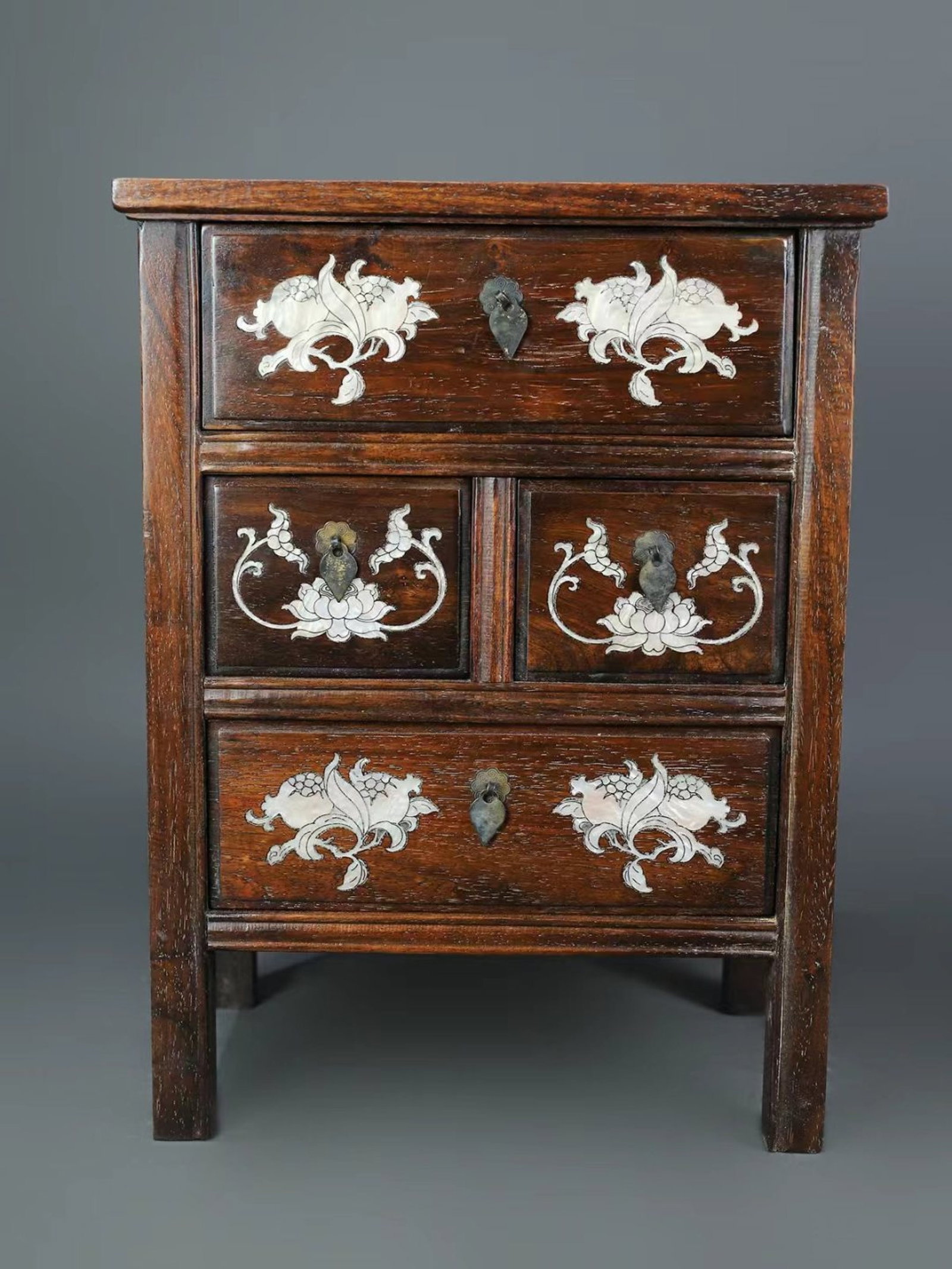 A Huge Huanghuali wood Inlaid Shell Flower and Fruit Pattern Cabinet: A Huge Huanghuali wood Inlaid Shell Flower and Fruit Pattern Cabinet,Qing Dynasty,China,Size:15.7inx11.8inx7.9in 黄花梨木镶贝壳花果纹柜