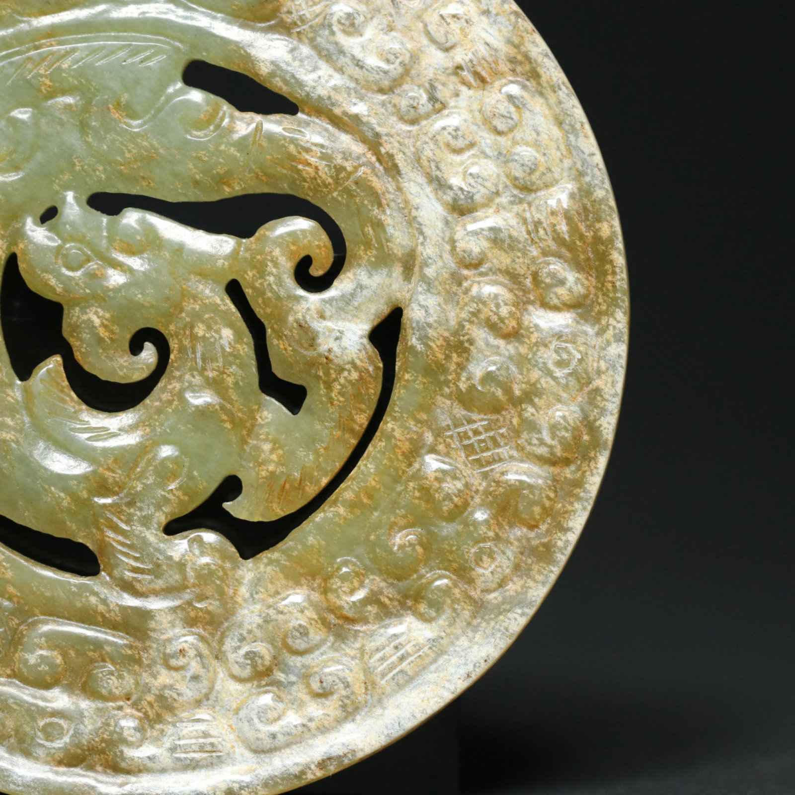 An Exquisite White Jade Dragon Pattern Pendant - 6