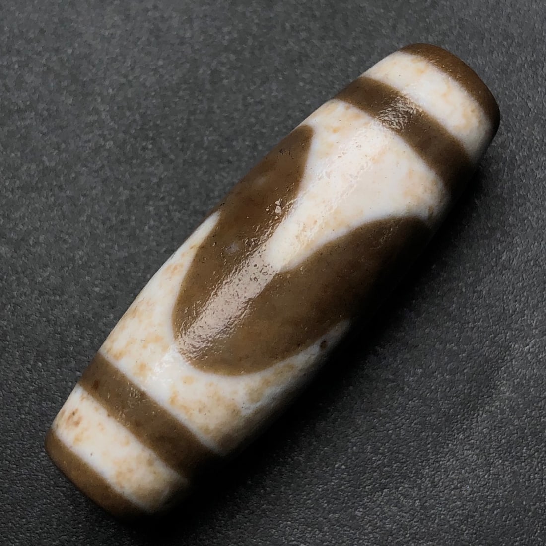 An Exquisite Dzi Bead Pendant (1 of 8)