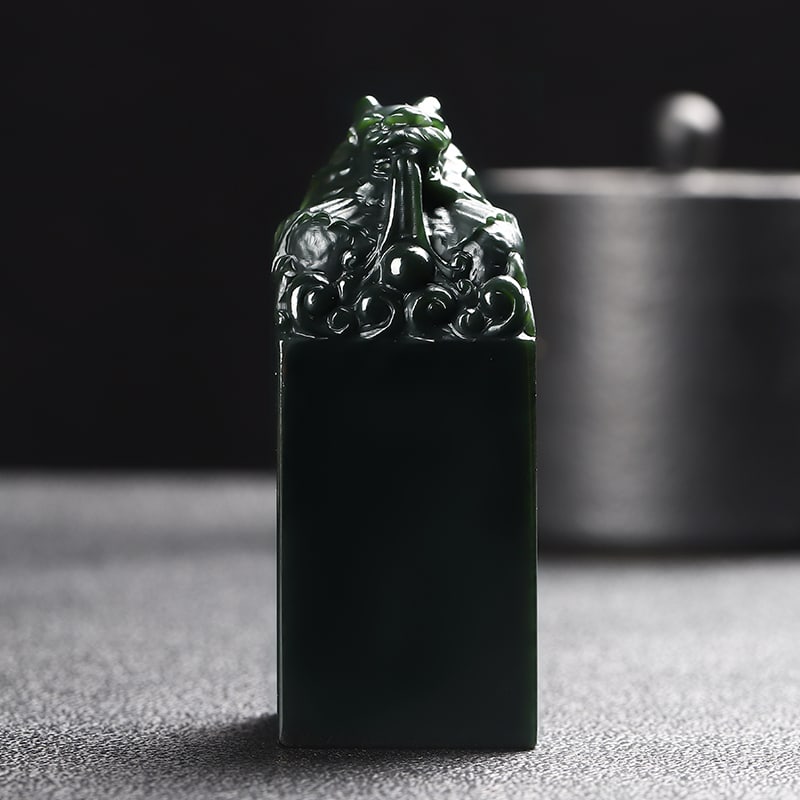 An Exquisite Cyan jade Dragon Seal: An Exquisite Cyan jade Dragon Seal,Size:1.3inx3.3in 青玉龙印章